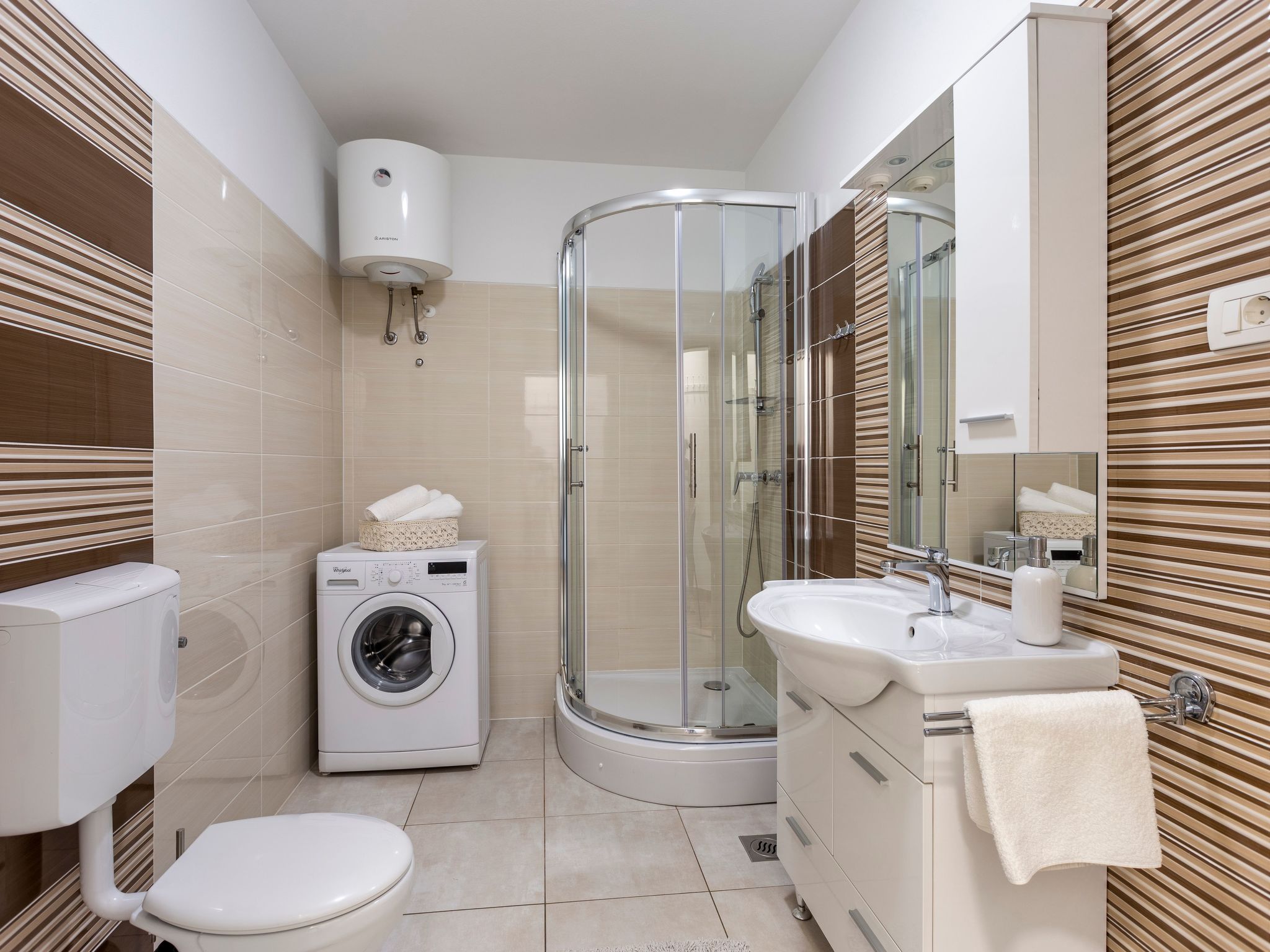 Schöne Wohnung Funtana Nr.2-Binnen