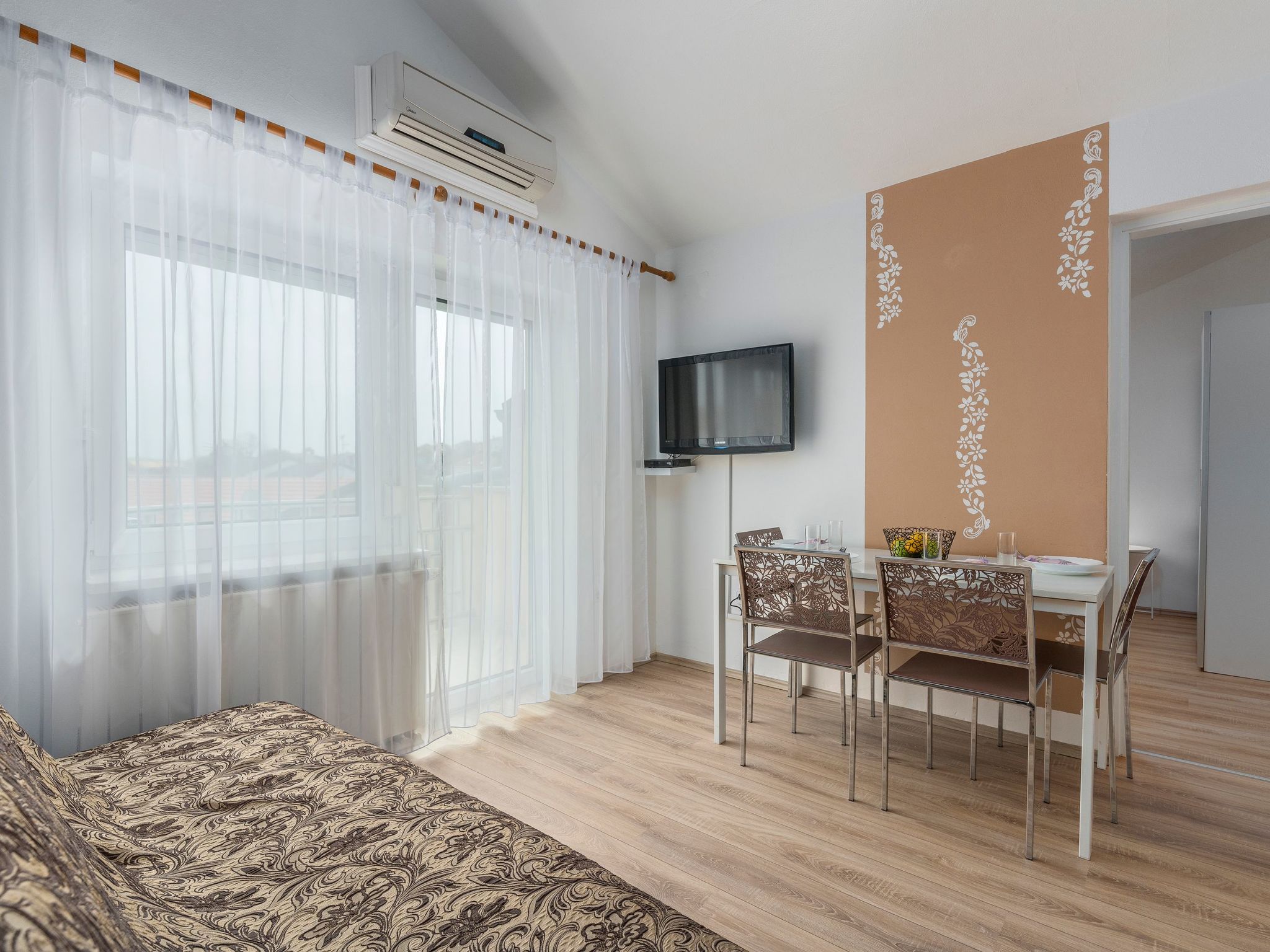 Gemütliches Appartement in Funtana mit Grill