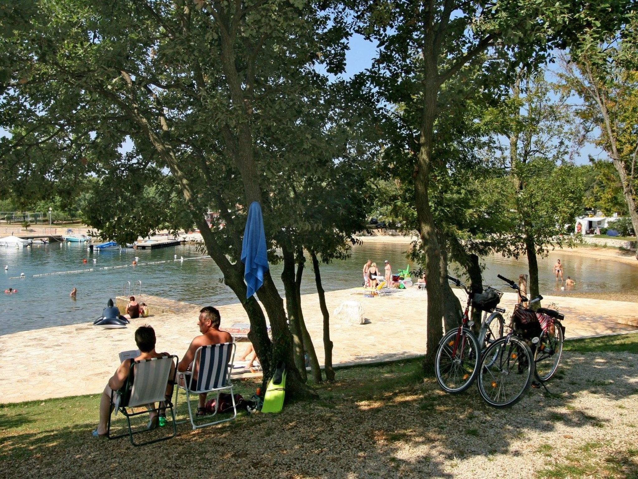 Villa Linet 6.-Drinnen