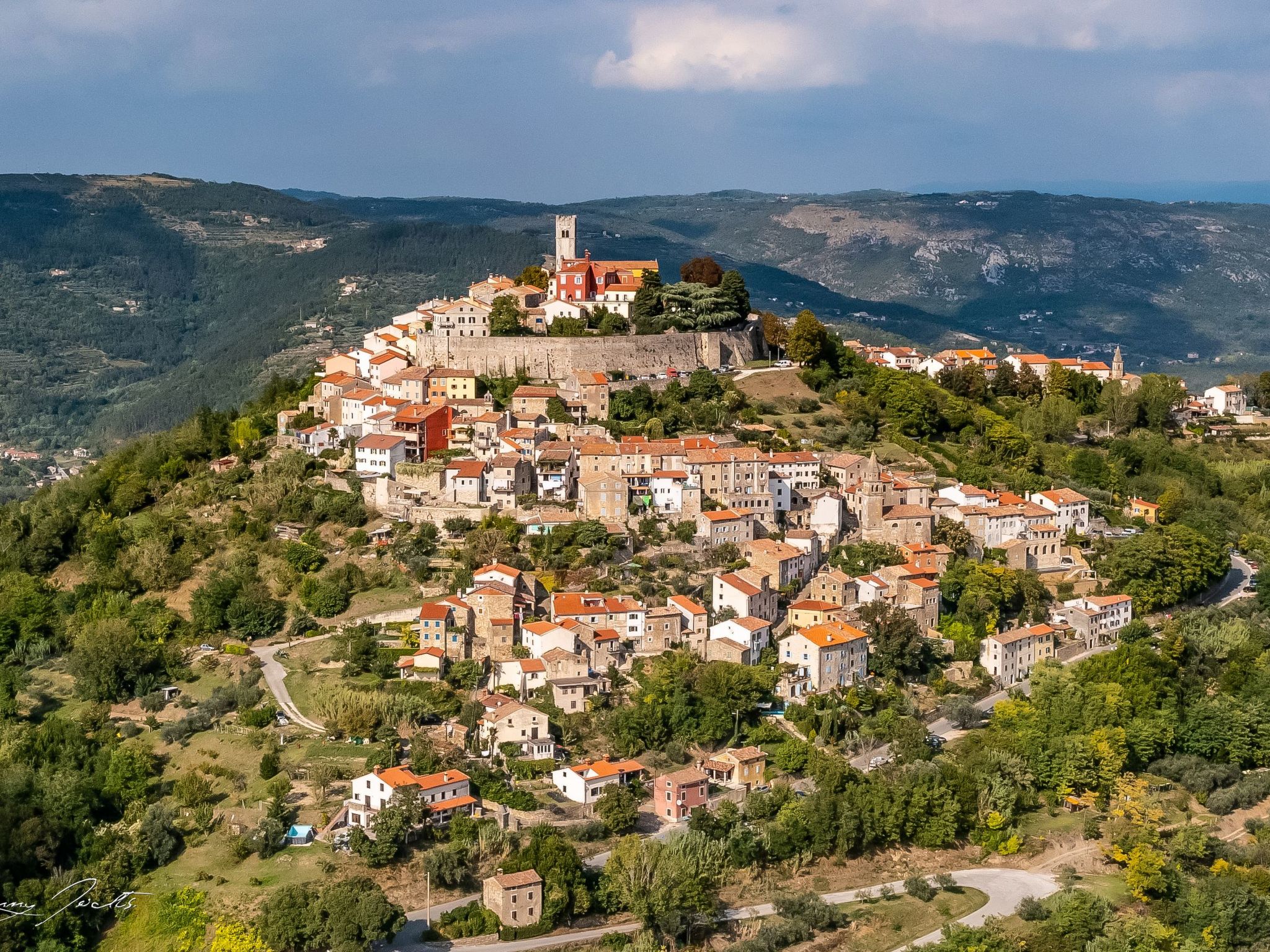 Villa Linet 6.-Drinnen