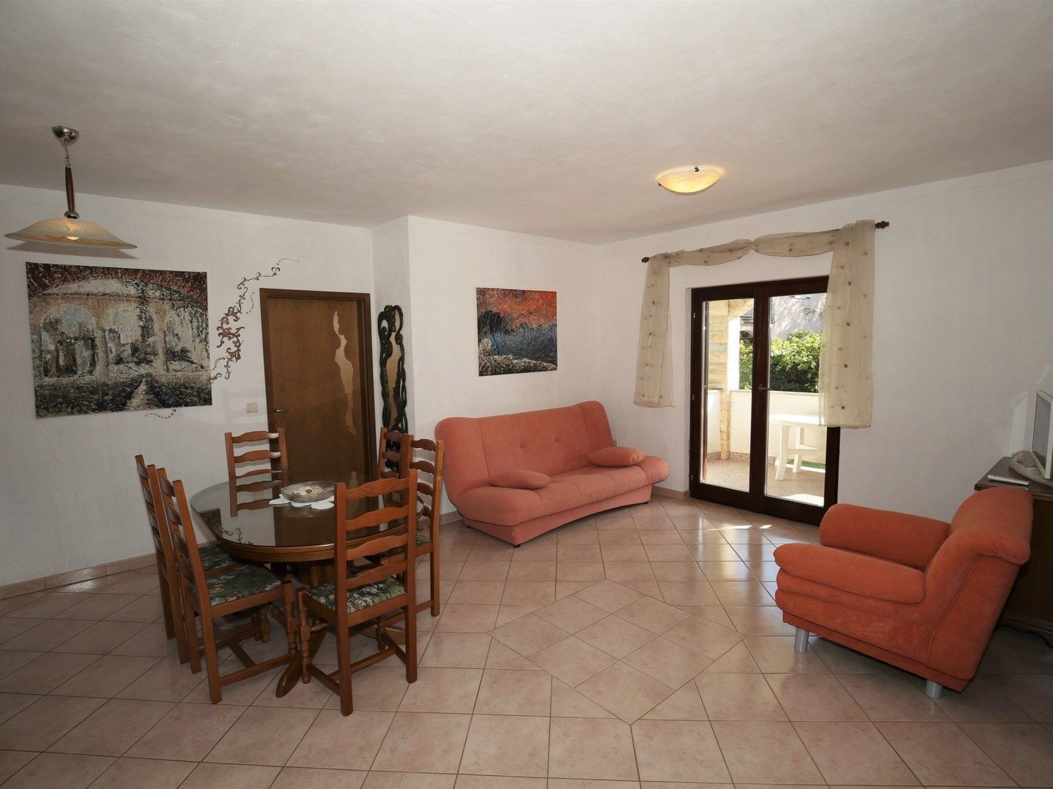 Villa Linet 1.-Drinnen