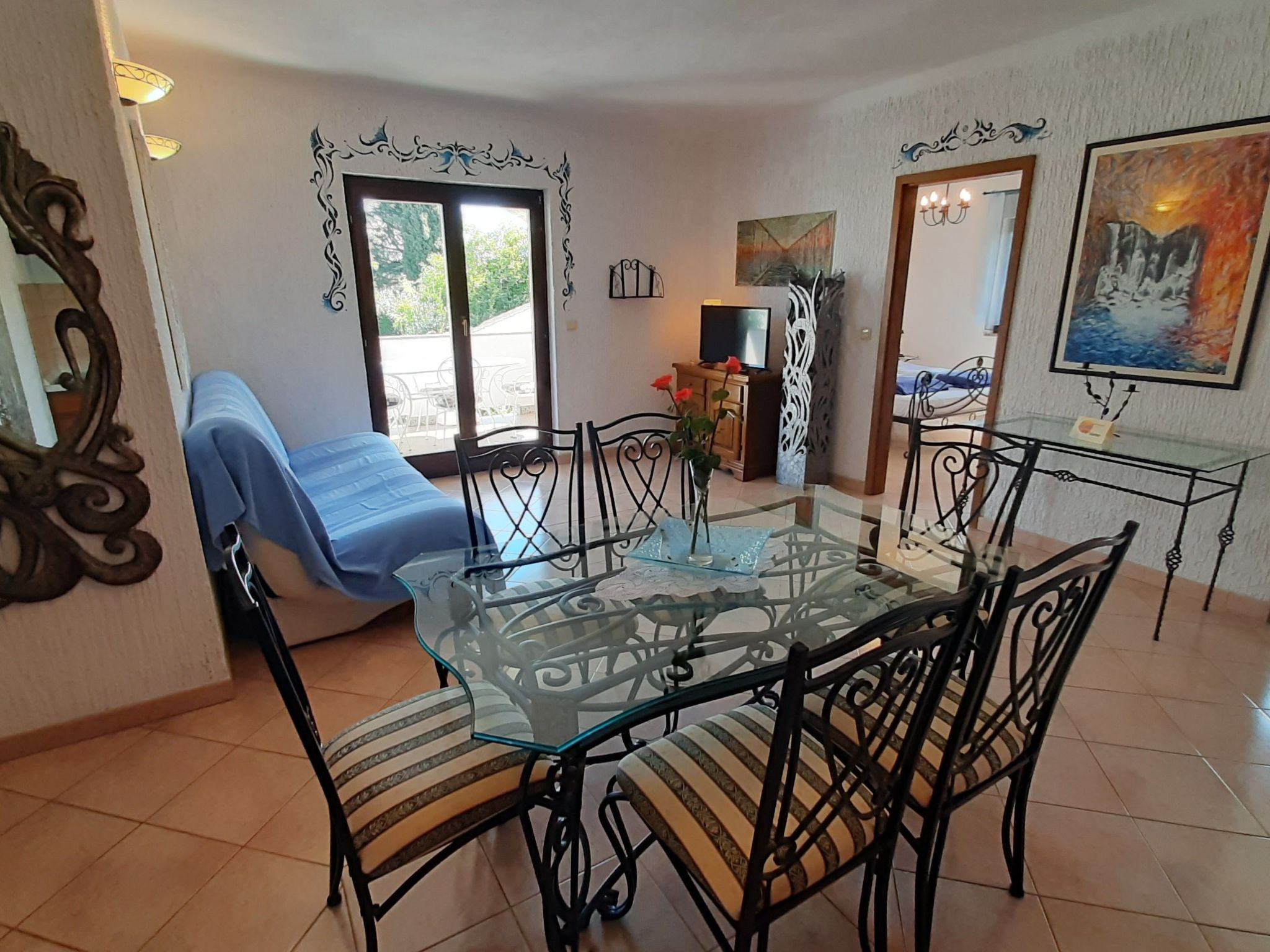 Villa Linet 4.-Inside