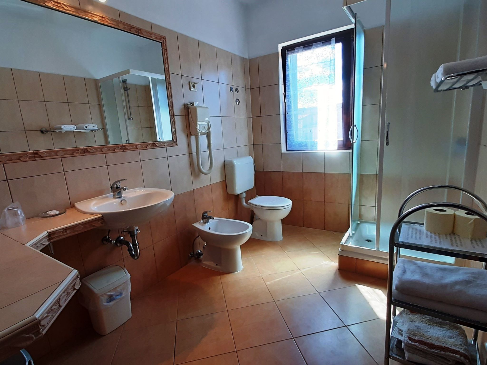 Villa Linet 4.-Inside