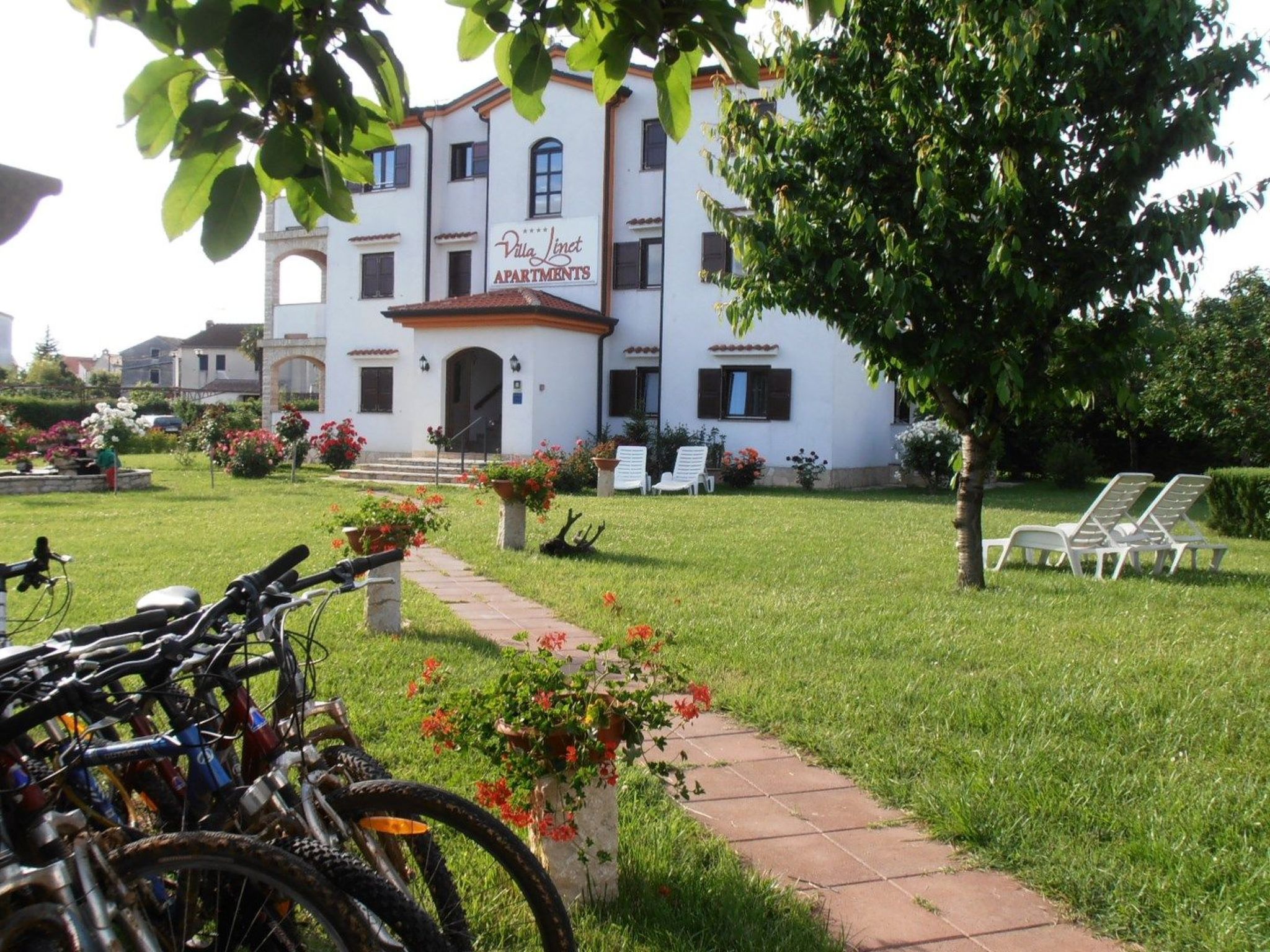 Villa Linet 4.-Inside