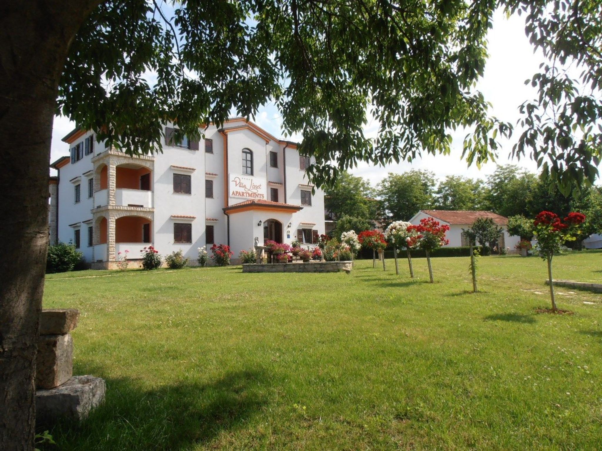 Villa Linet 4.-Inside