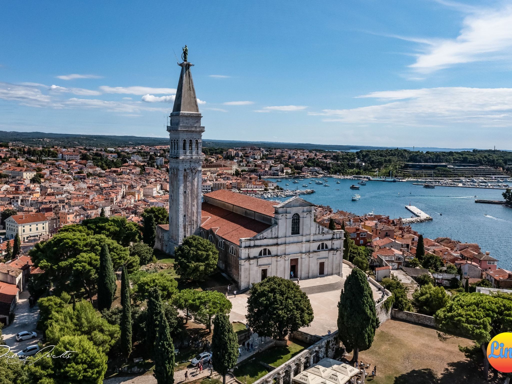 Villa Linet 4.-Inside