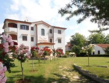 Villa Linet 3: Modern appartement op 400m van zee in Funtana - thumbnail 1