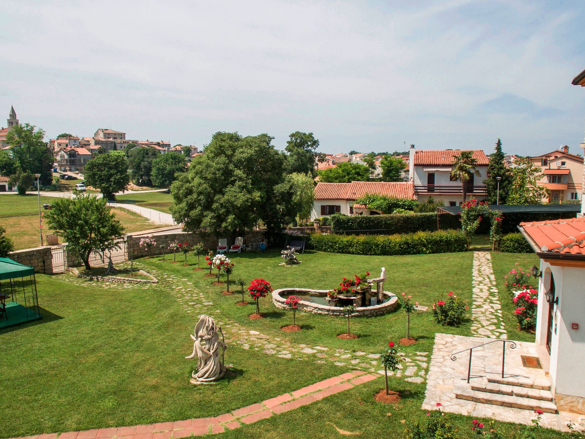 Villa Linet 7.-Drinnen