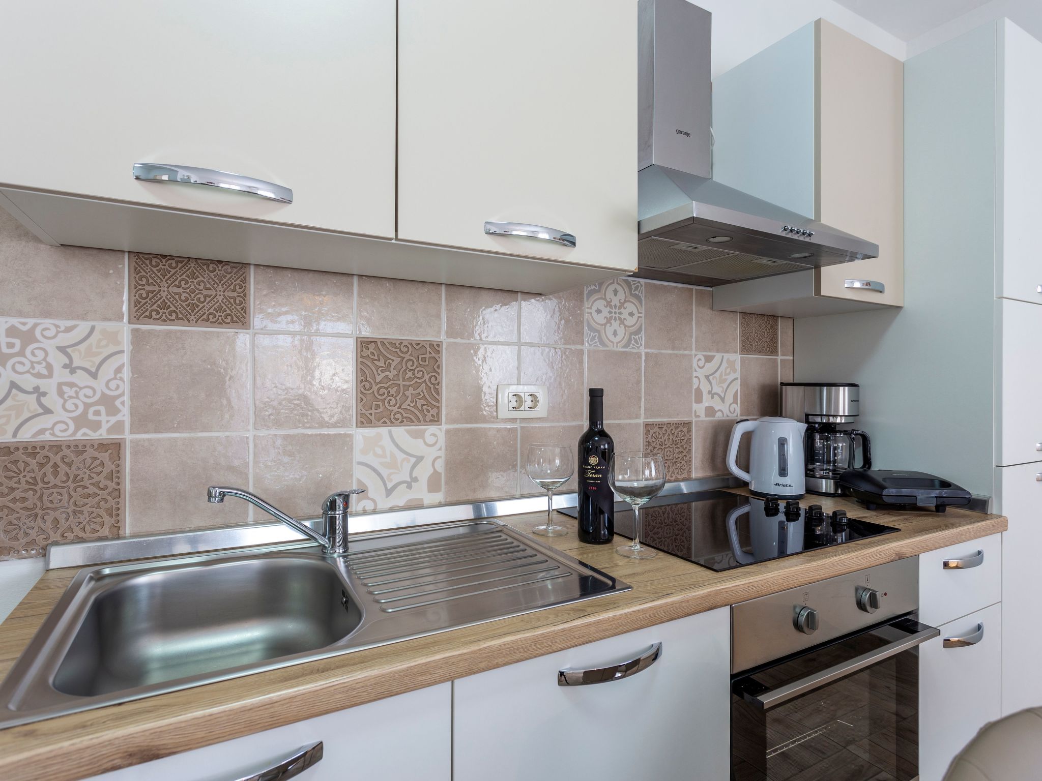 Schöne Wohnung Funtana Nr.1-Binnen