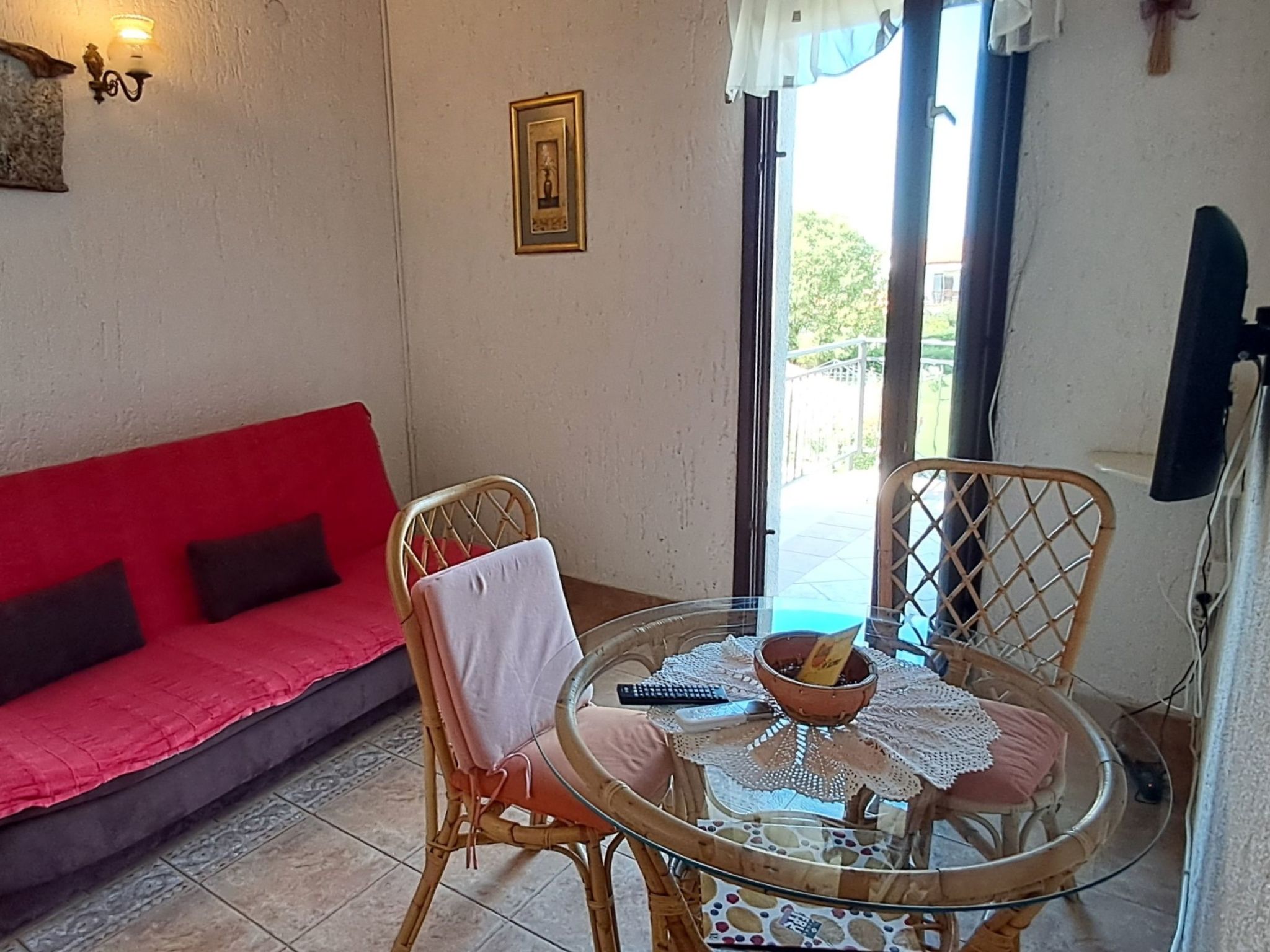 Kleine Wohnung mit schönem Balkon-Binnen