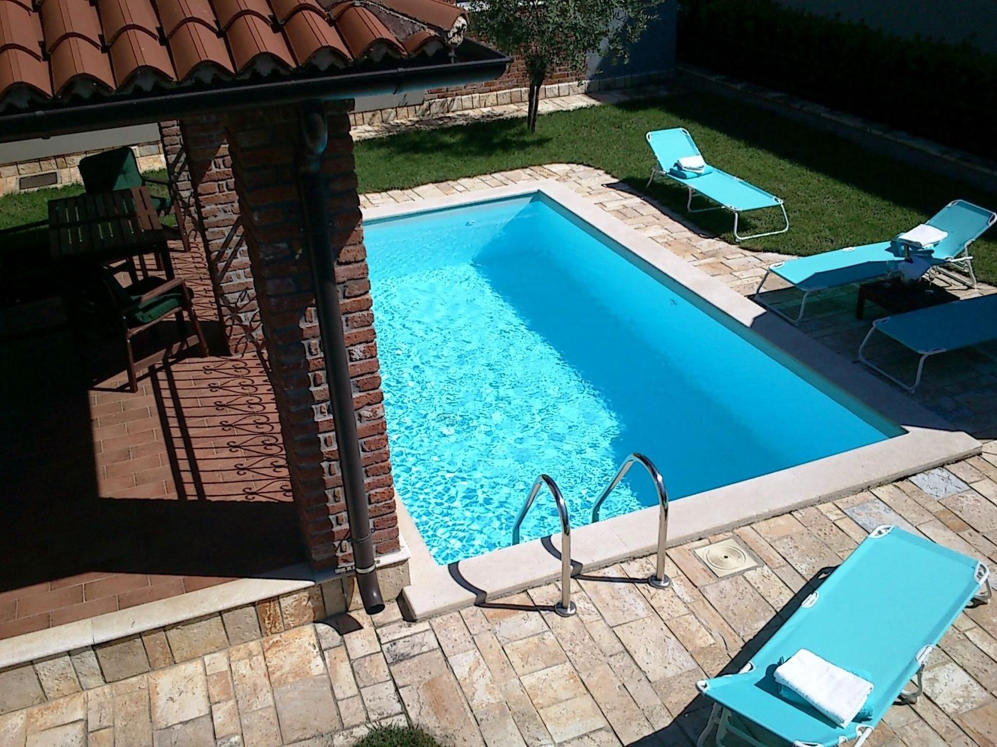 Großzügiges Ferienhaus mit Pool und Sonnenterrasse-Inside