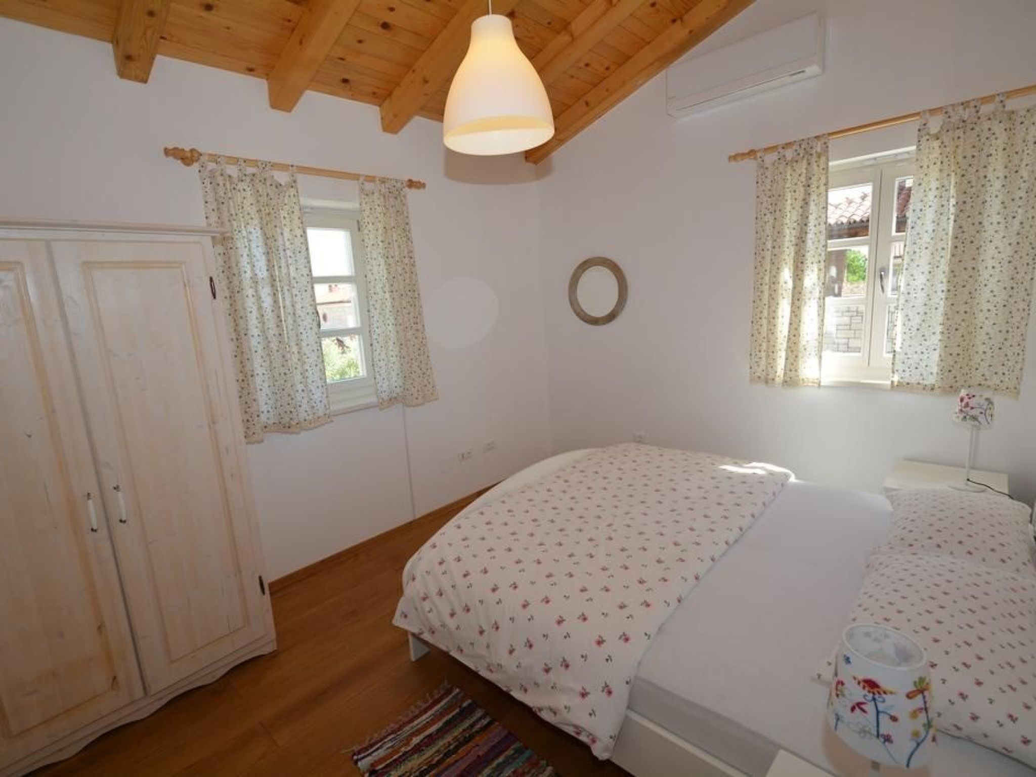 Villa Nika mit privatem Außenwhirlpool-Dedans