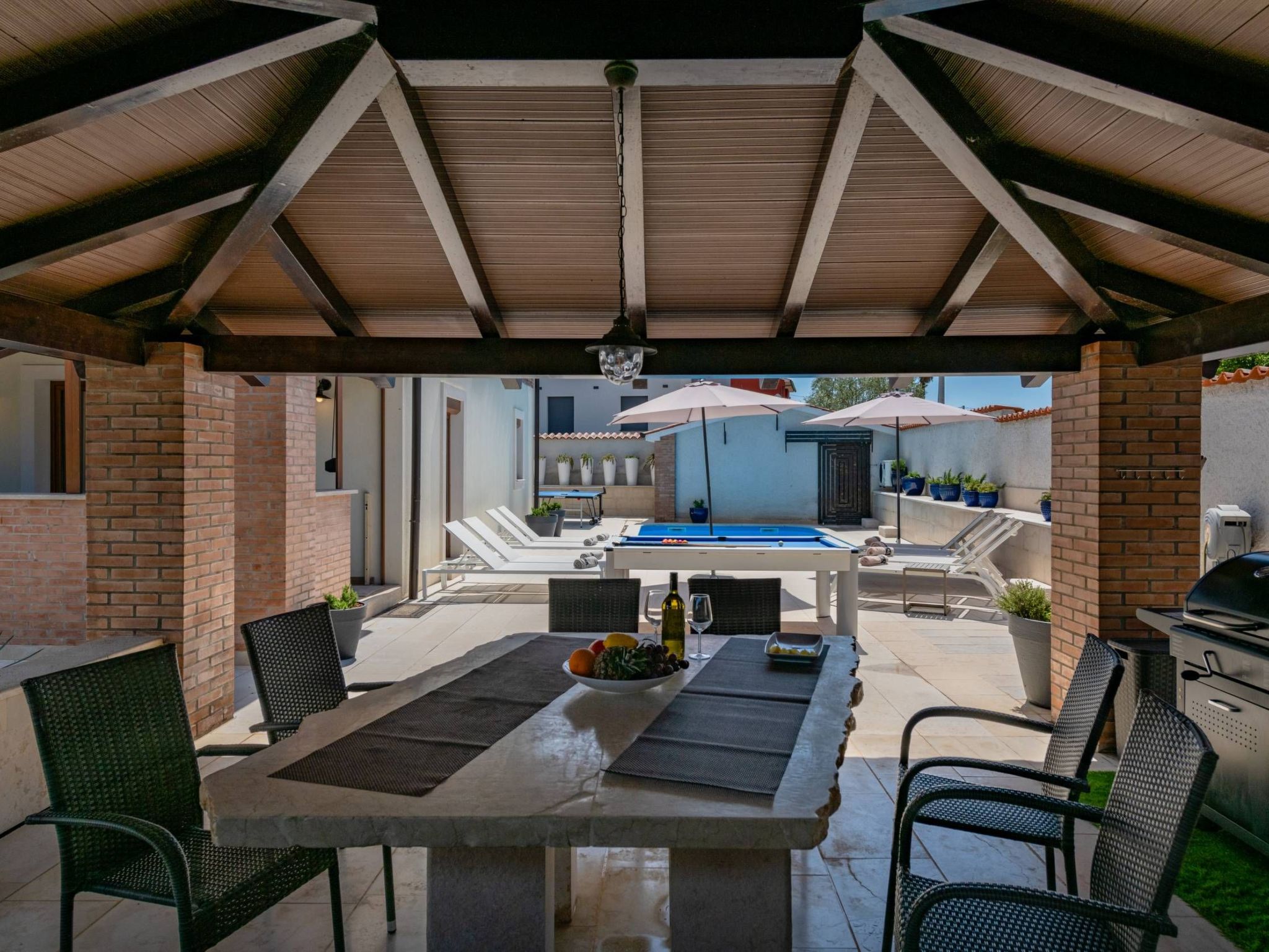 Villa Künstler-Dedans