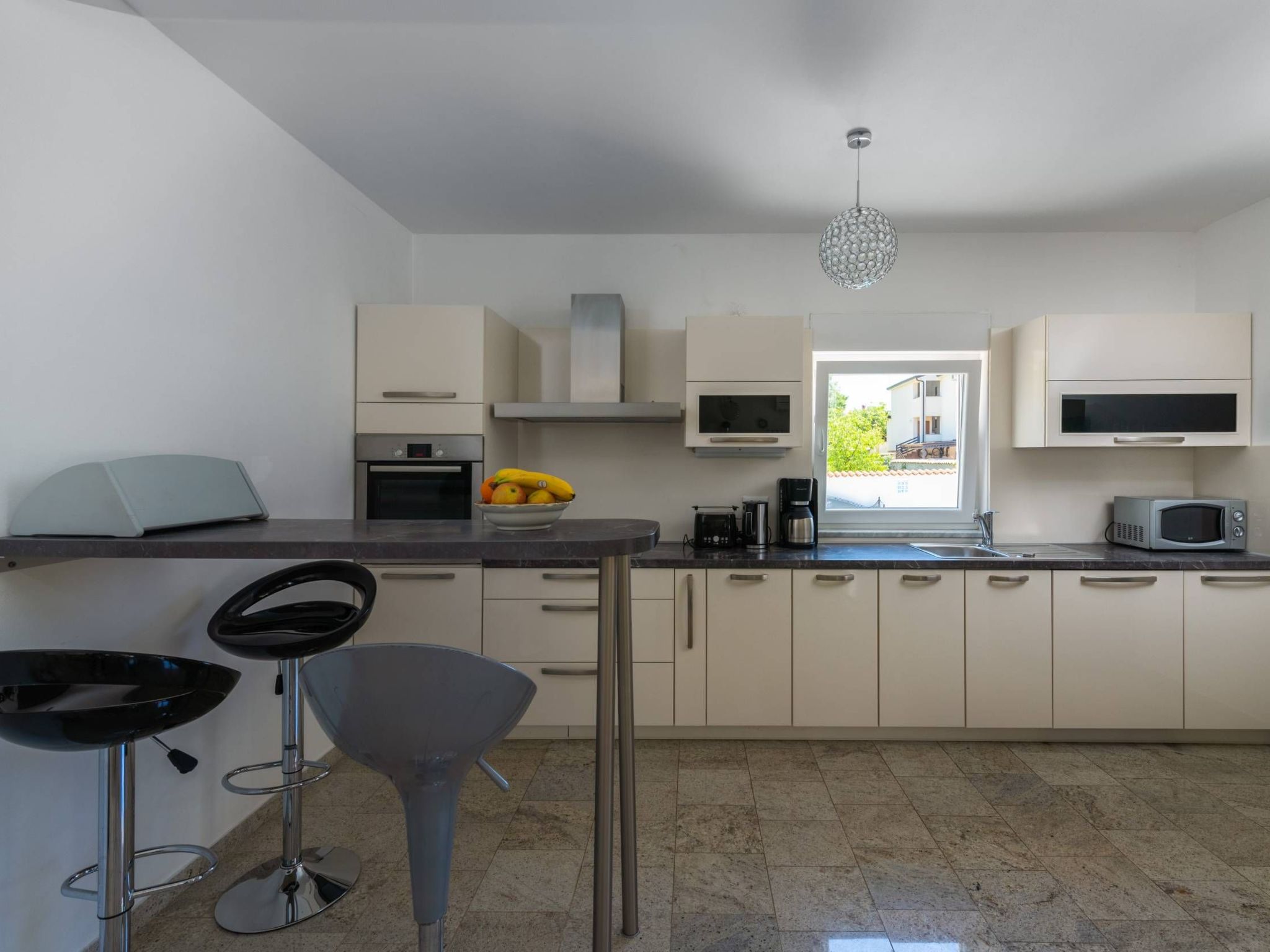 Unknown Accommodation-Dedans