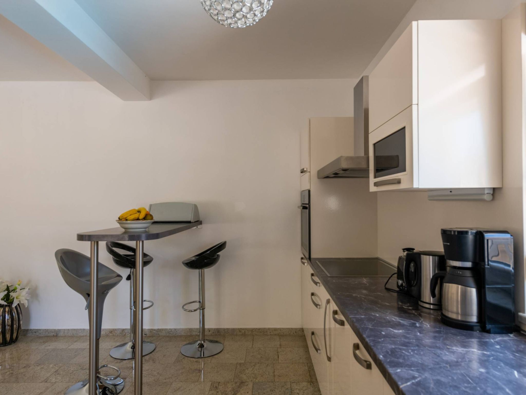 Unknown Accommodation-Dedans