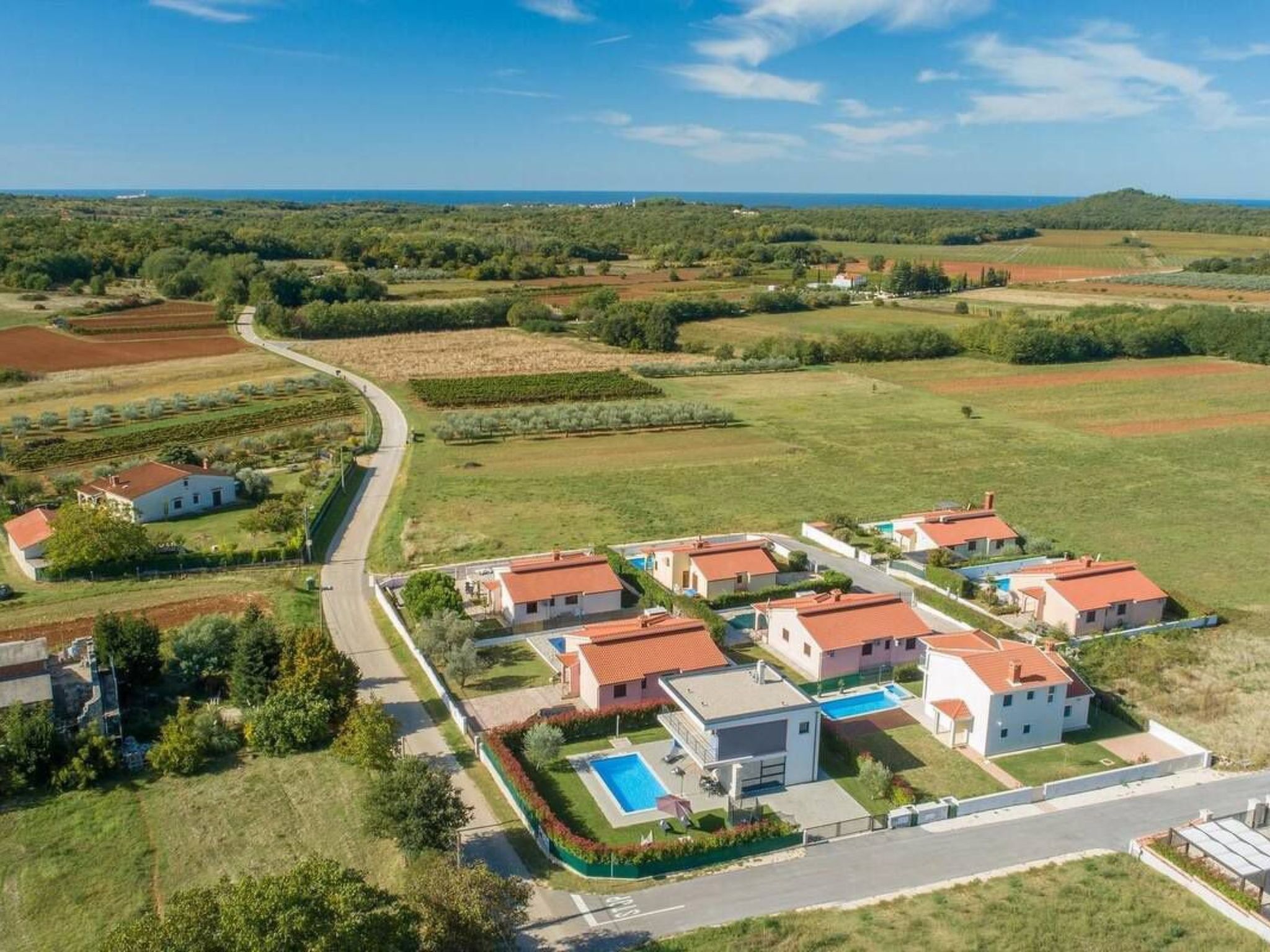 In Dračevac mit Großem Pool-Image-tags.info