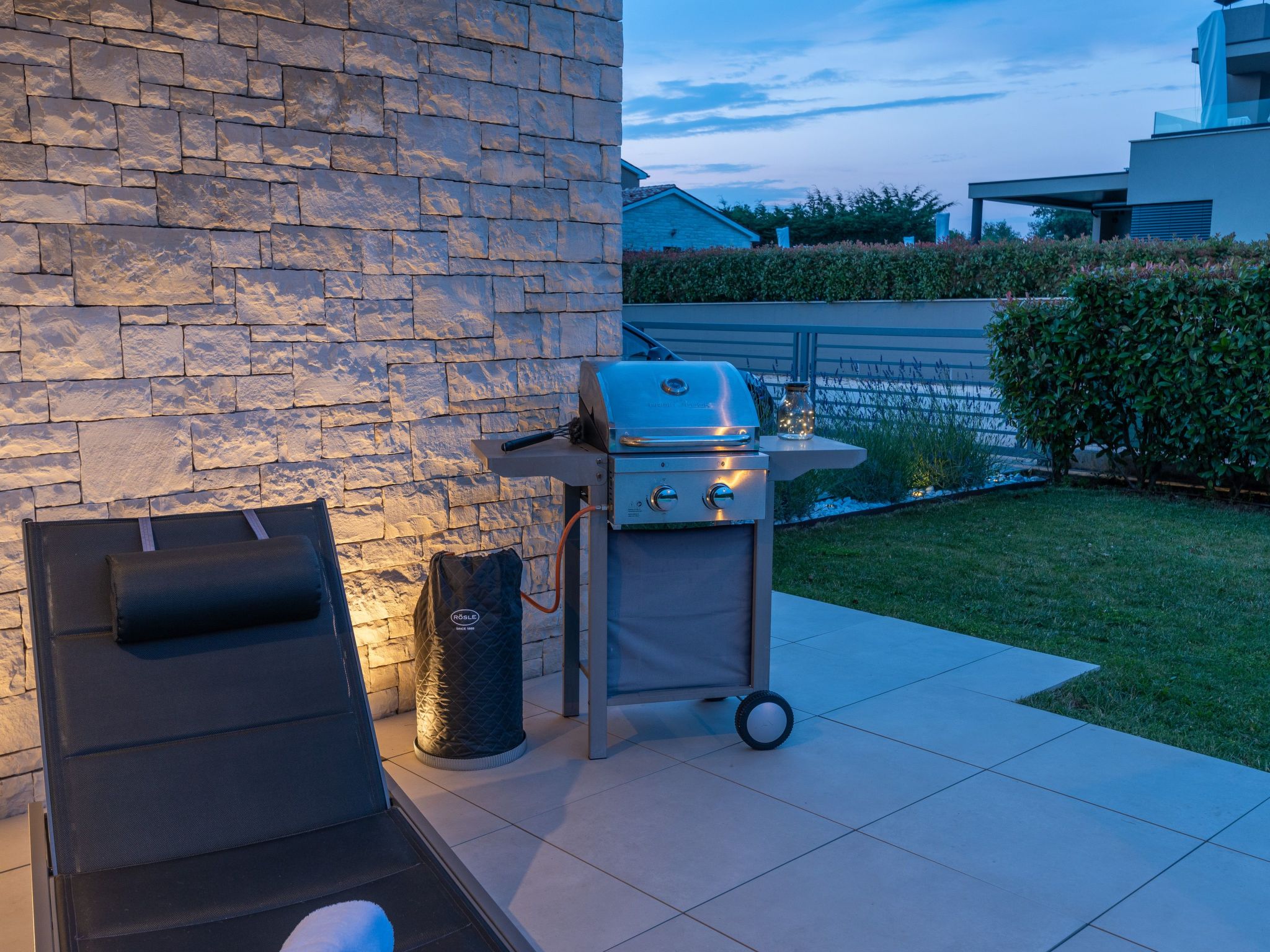 In Dračevac mit Großem Pool-Image-tags.info