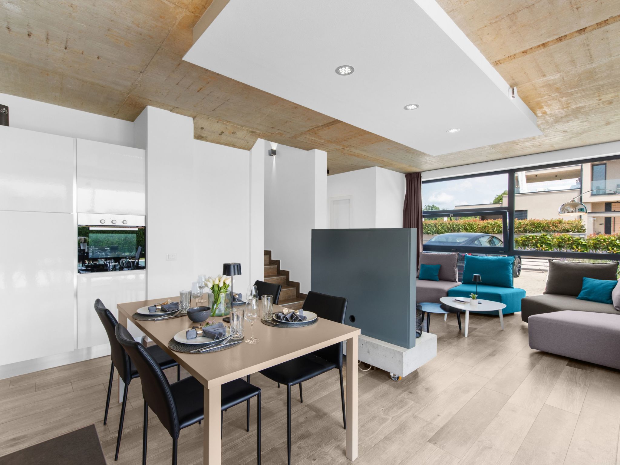 In Dračevac mit Großem Pool-Image-tags.info