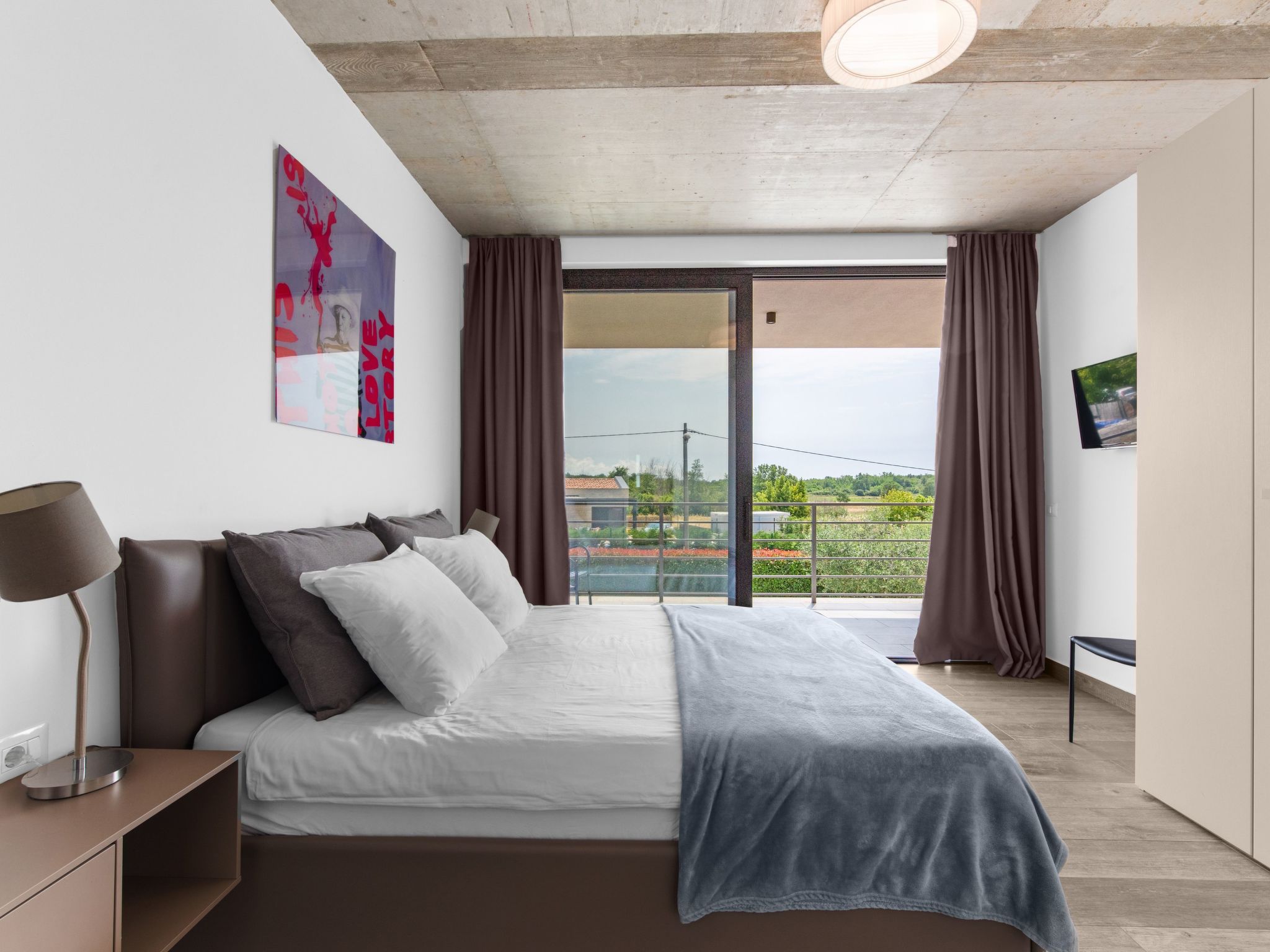 In Dračevac mit Großem Pool-Image-tags.info