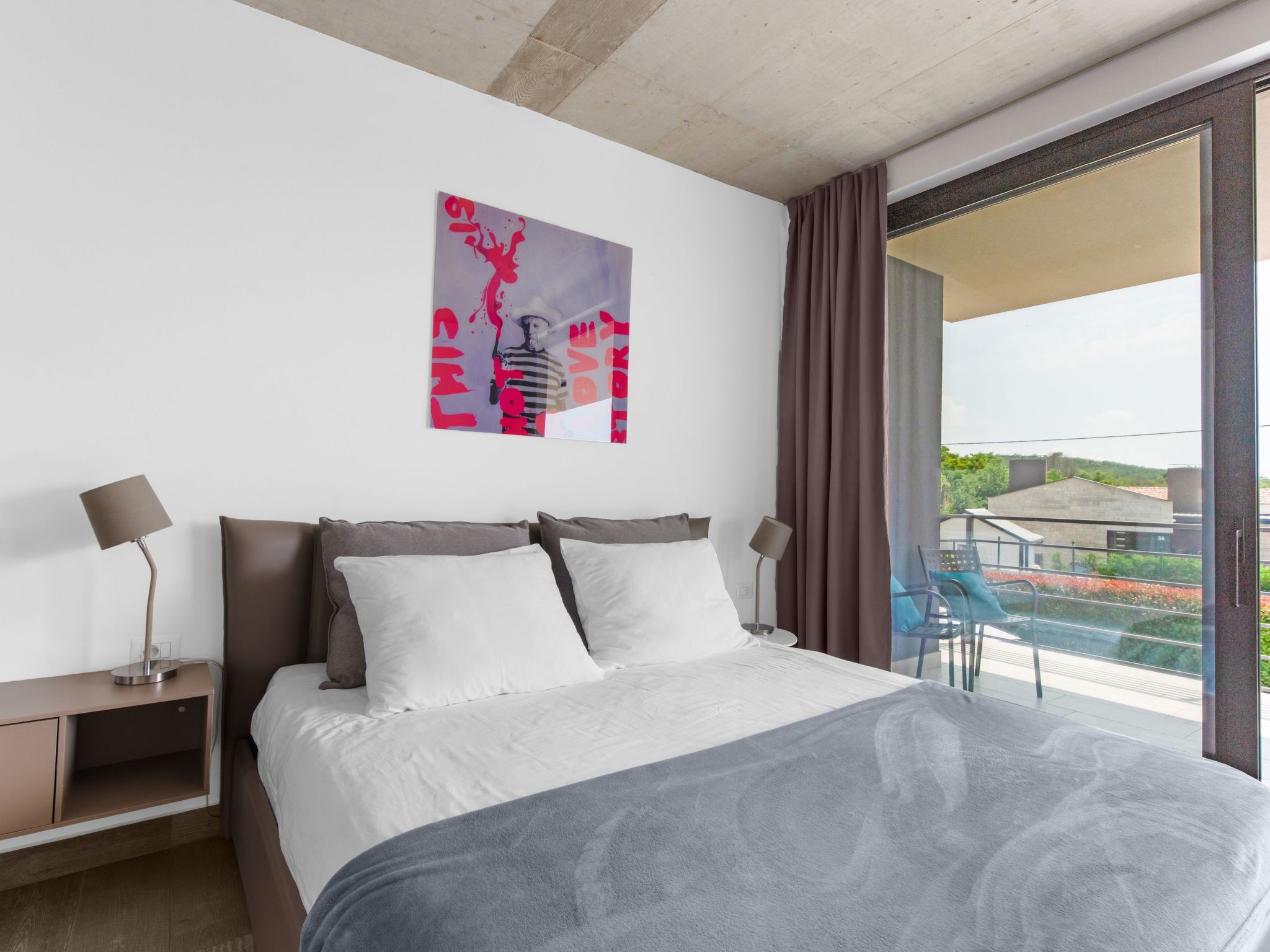 In Dračevac mit Großem Pool-Image-tags.info