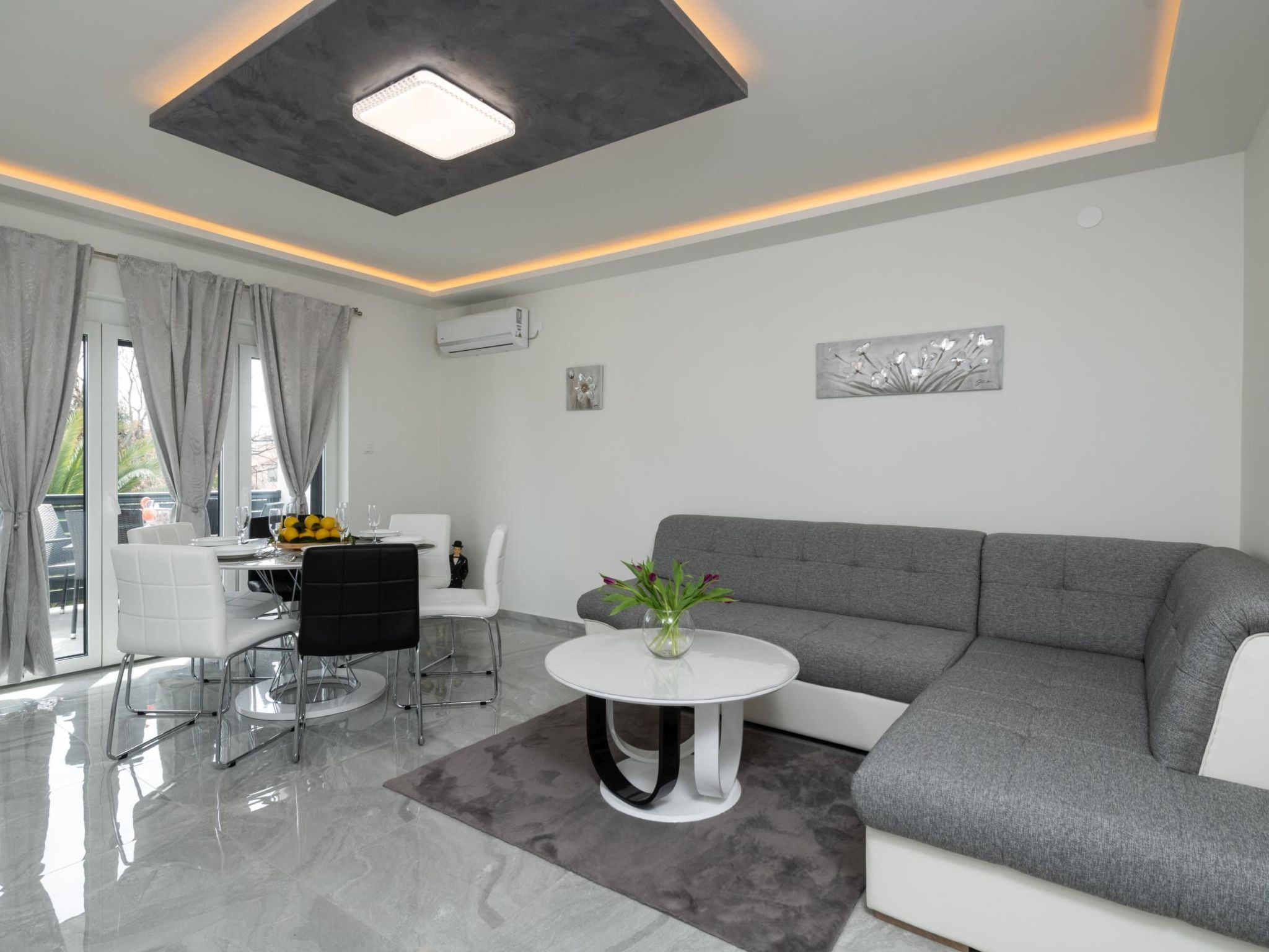 Villa LiLi Apt 2 with balcony - Image-tags.info