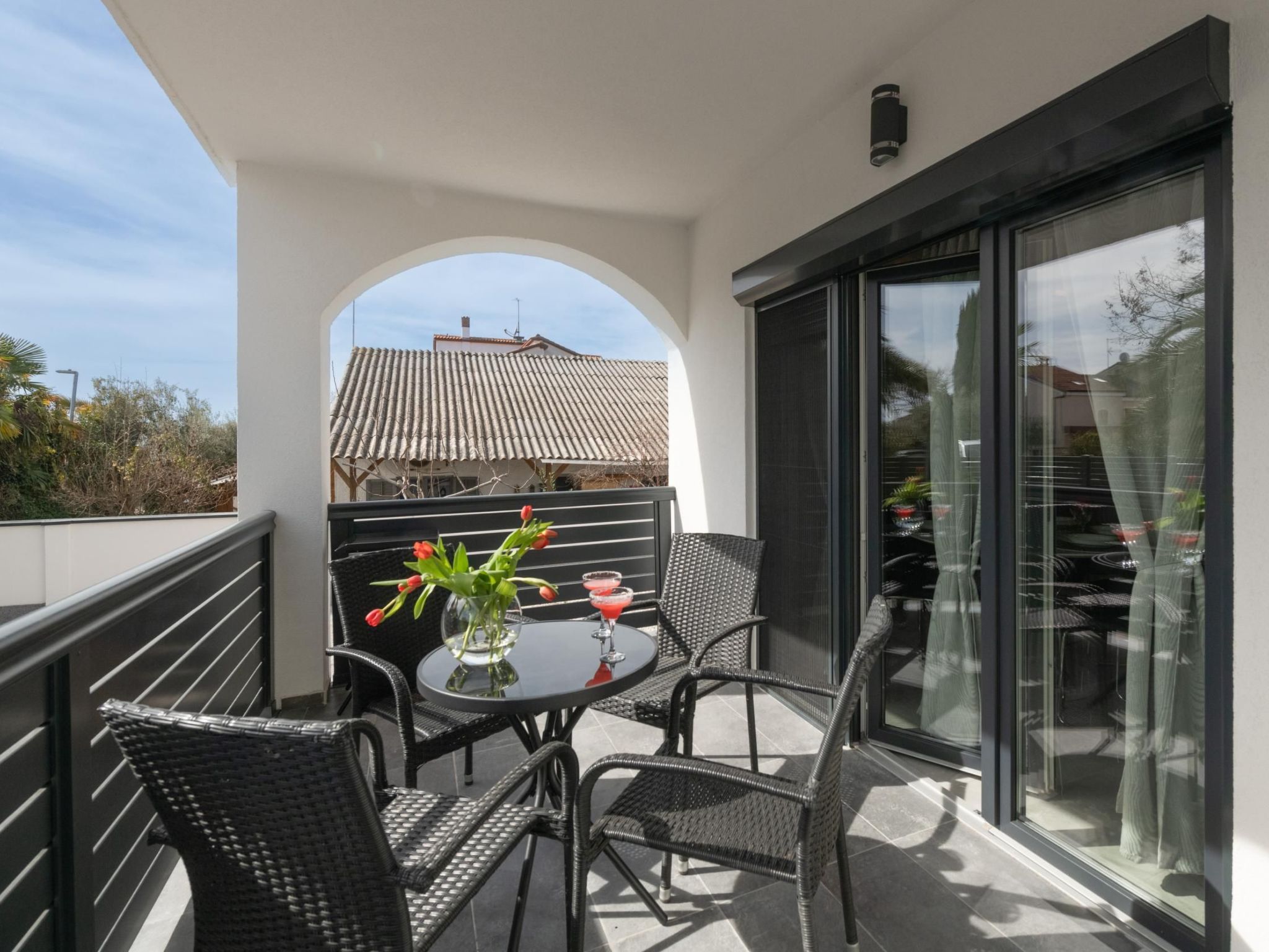 Villa Lili Apt 2 450 m vom Strand entfernt