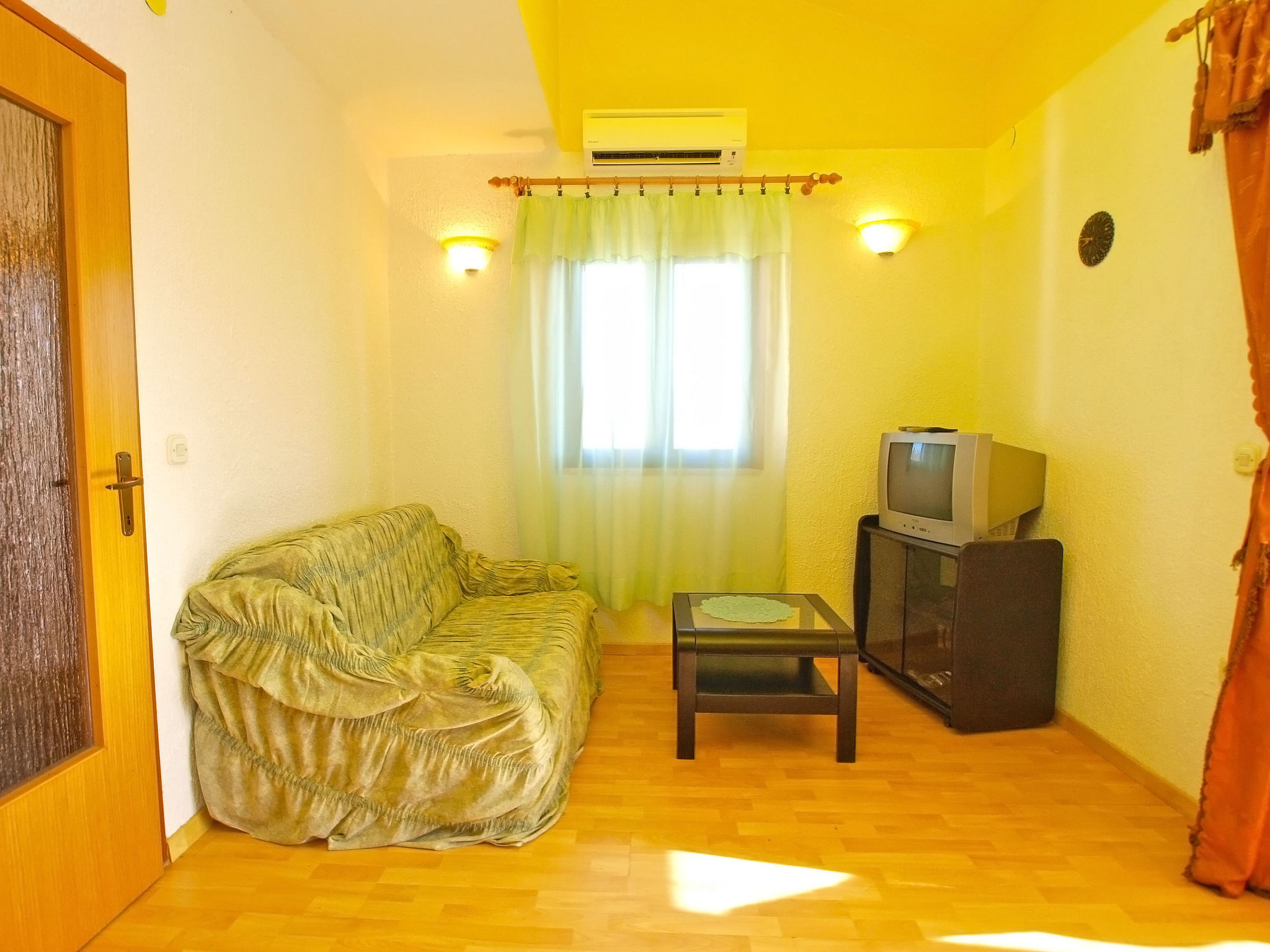 Apartment 879 — Living Room (4 of 12)