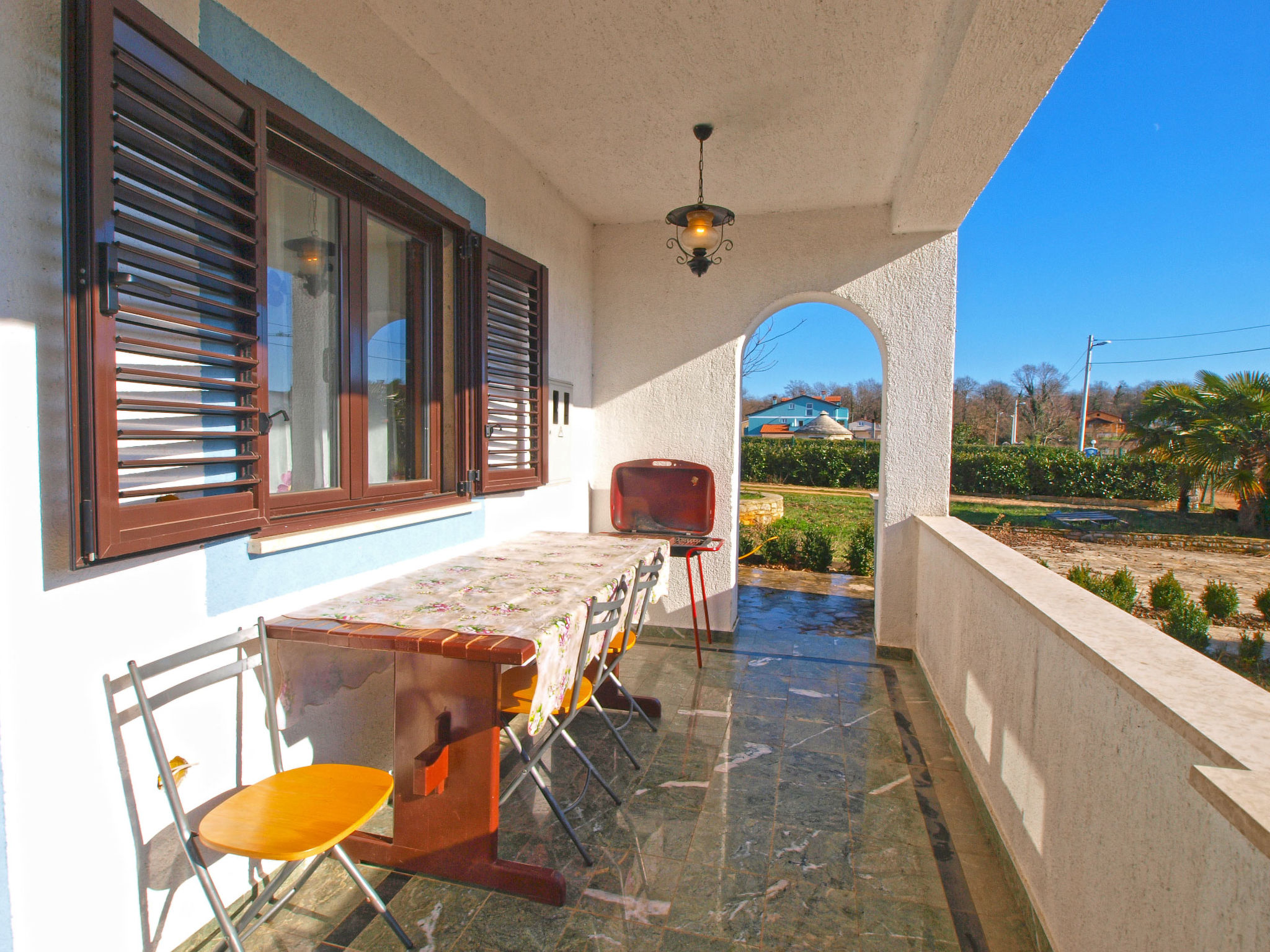 Apartment 879 — Terrace (3 of 16)
