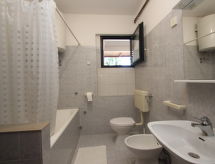 Appartement Sasa B4 met terras en tuin in Istrië, 5 pers. - thumbnail 5