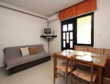 Appartement Sasa B4 met terras en tuin in Istrië, 5 pers. - thumbnail 1