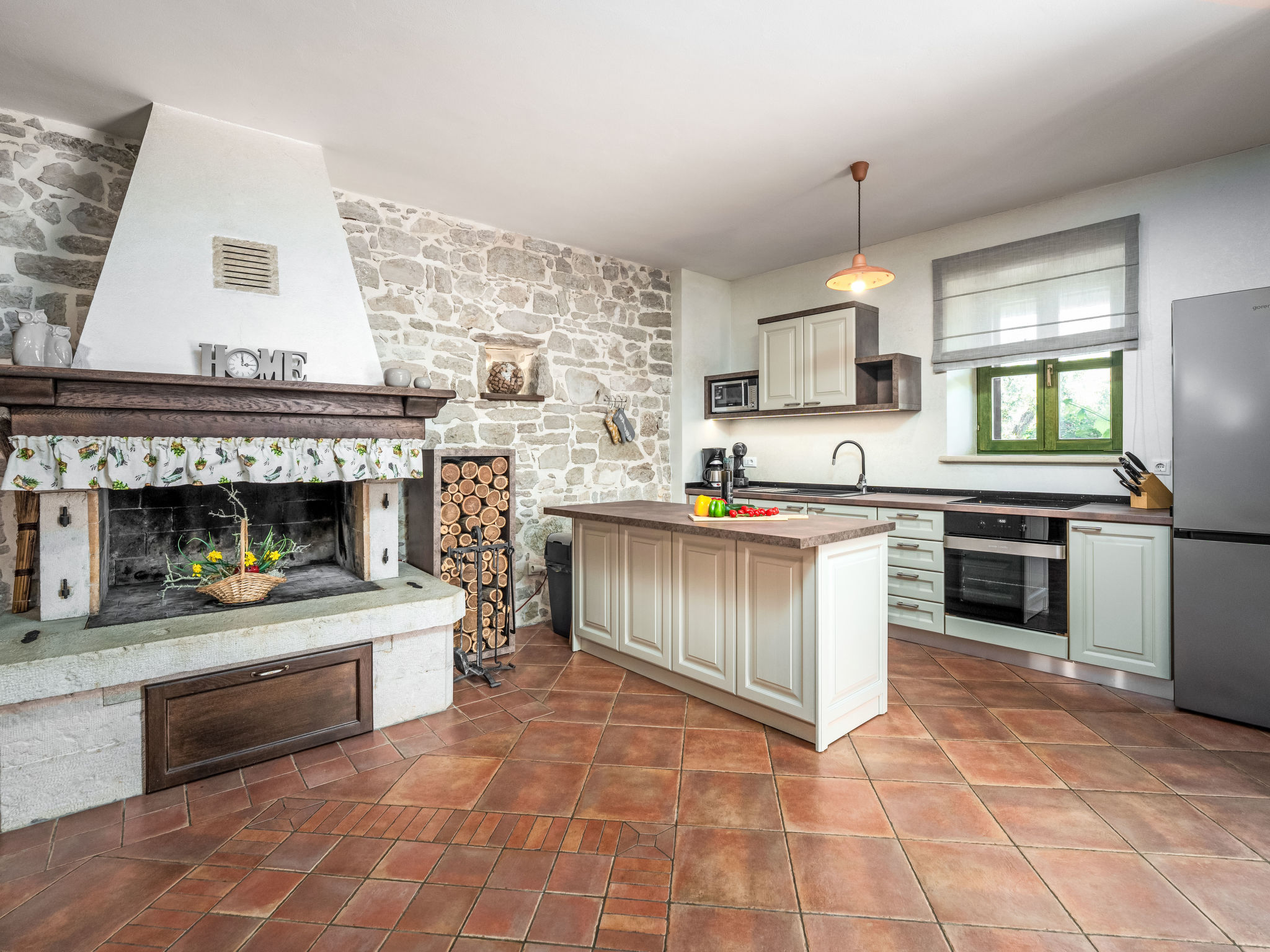 Maison Casa Carolina – Cuisine et coin repas, photo 42 sur 52