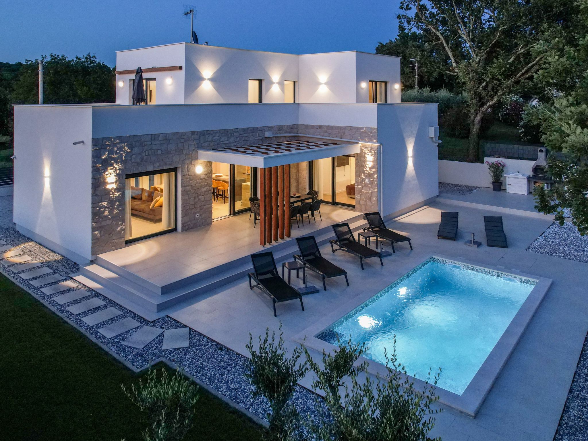 Vakantiehuis met privé zwembad in Flengi (Kroatië) voor 8 personen