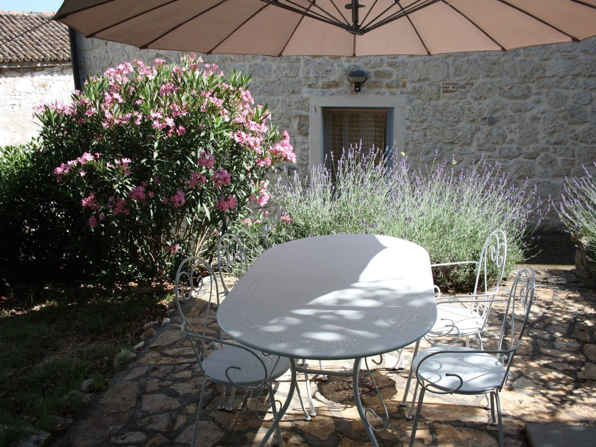 App Nirvana mit Garten in der Altstadt von Vrsar-Image-tags.info