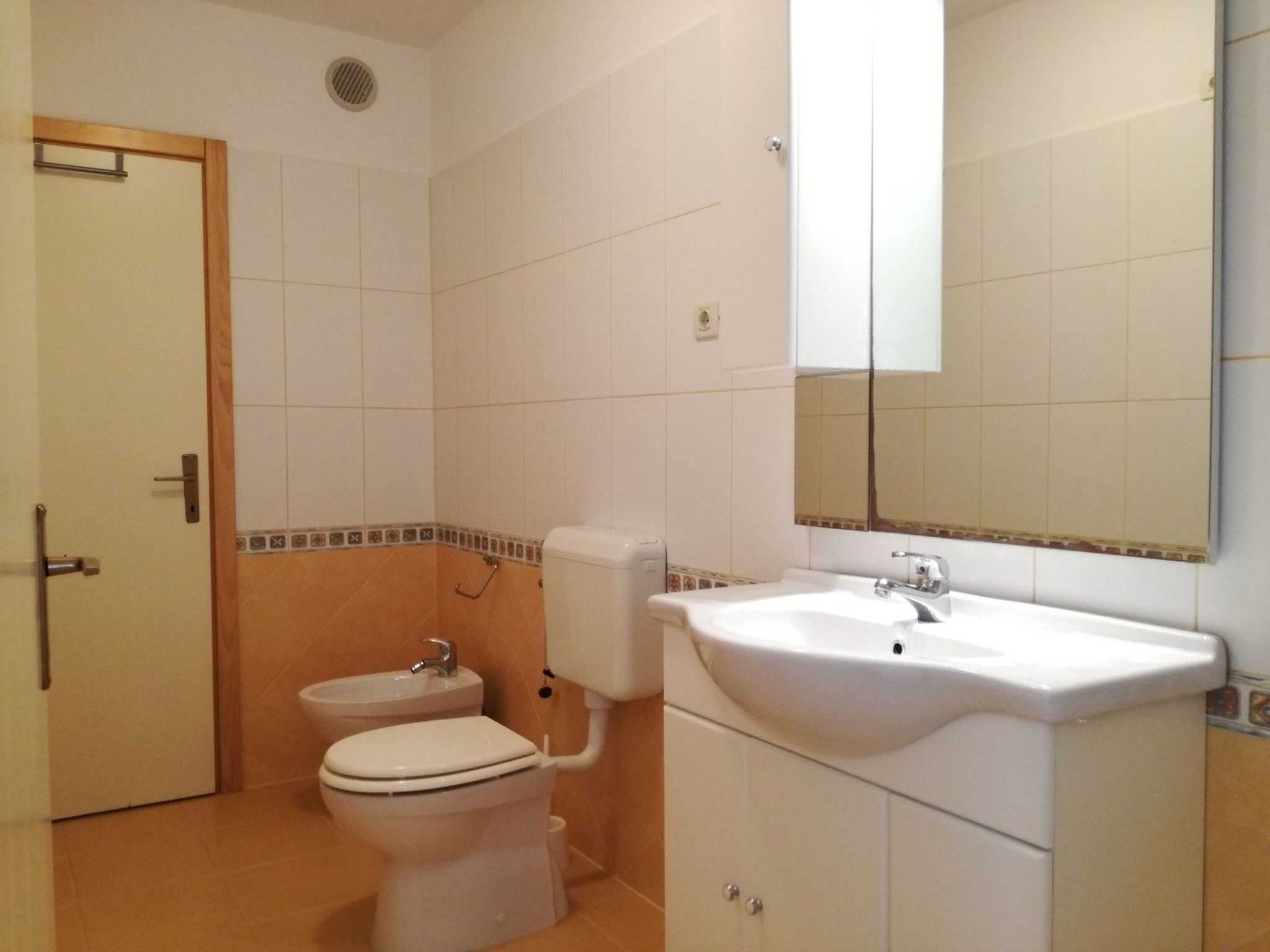 Appartament Nirvana-Image-tags.info