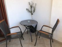 Romantisch vrijstaand vakantiehuis voor 2 bij zee in Rovinj, 600m van strand - thumbnail 2