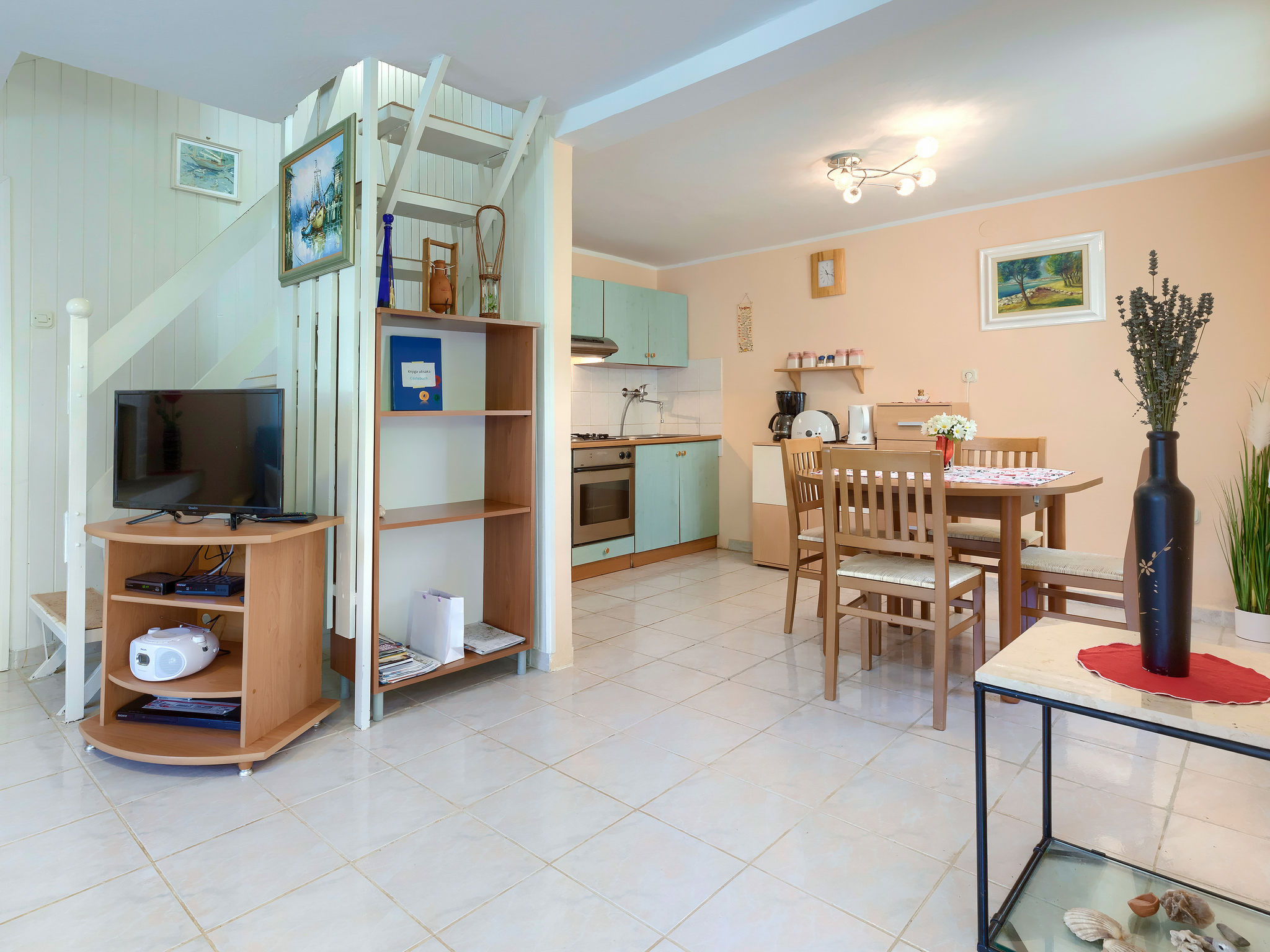 Kitchen / Dining Room