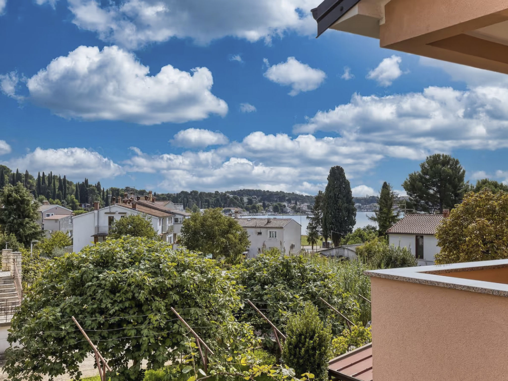 Wohnung 'Silva5' mit Wasserblick-Drinnen