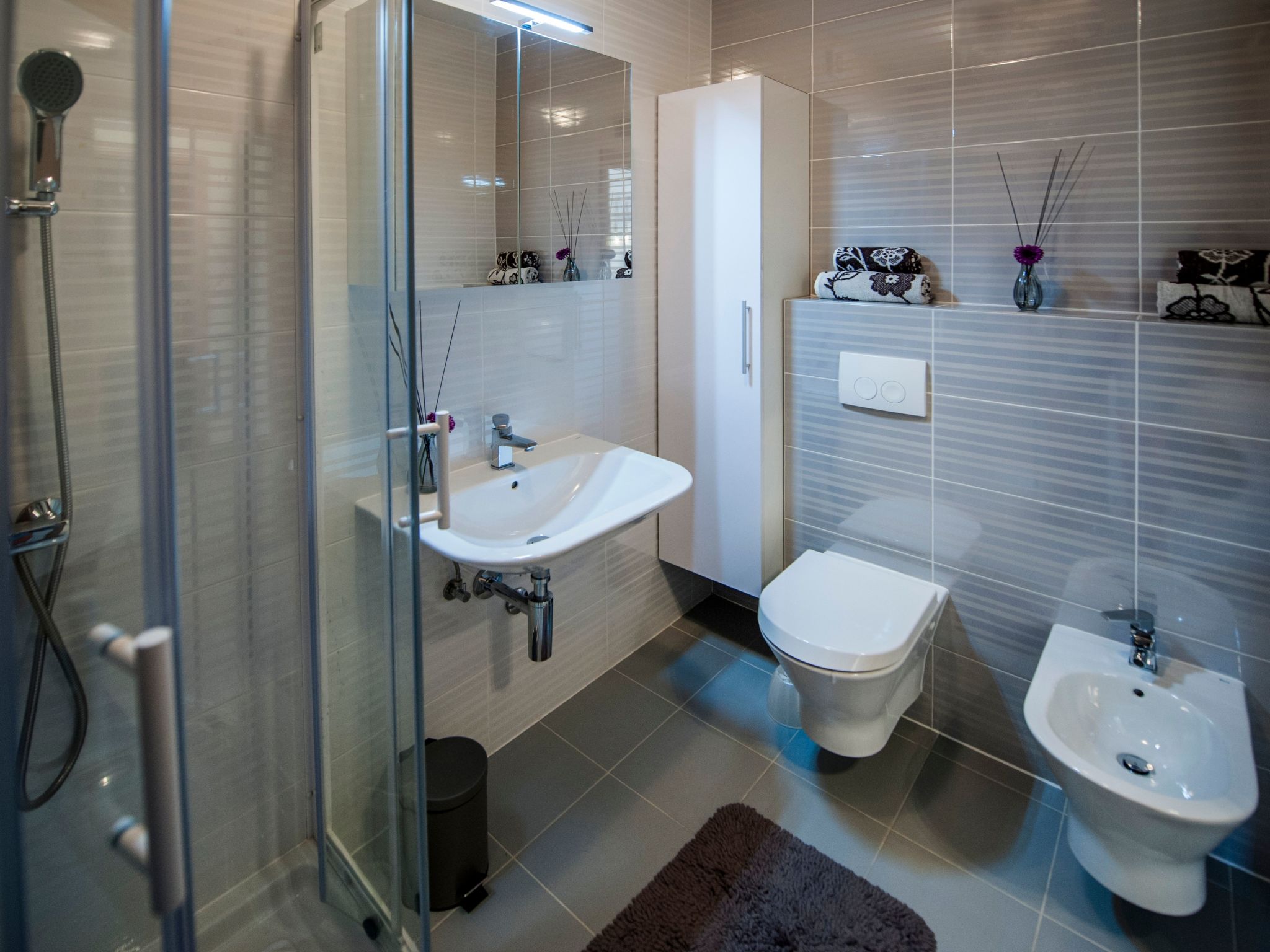 Wohnung "Secret Escape" mit privatem Parkplatz-Dedans