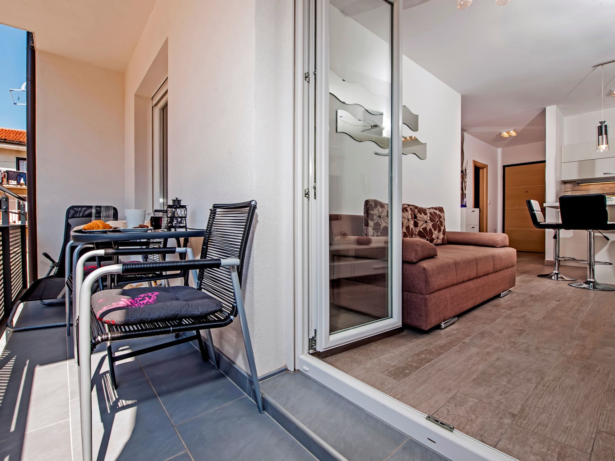 Wohnung "Secret Escape" mit privatem Parkplatz-Dedans