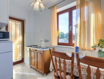 Knus appartement Alba vlakbij zee en strand in Rovinj - thumbnail 2