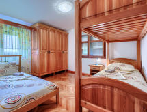 Ruim vakantiehuis Edi met privézwembad nabij Rovinj, ideaal voor 12 personen - thumbnail 5
