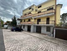 Vrijstaande bungalow met tuin op 800 meter van de zee in Rovinj - thumbnail 3
