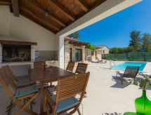 Florens: Vrijstaand vakantiehuis met zwembad in Sveti Petar u Šumi, Istrië - thumbnail 2