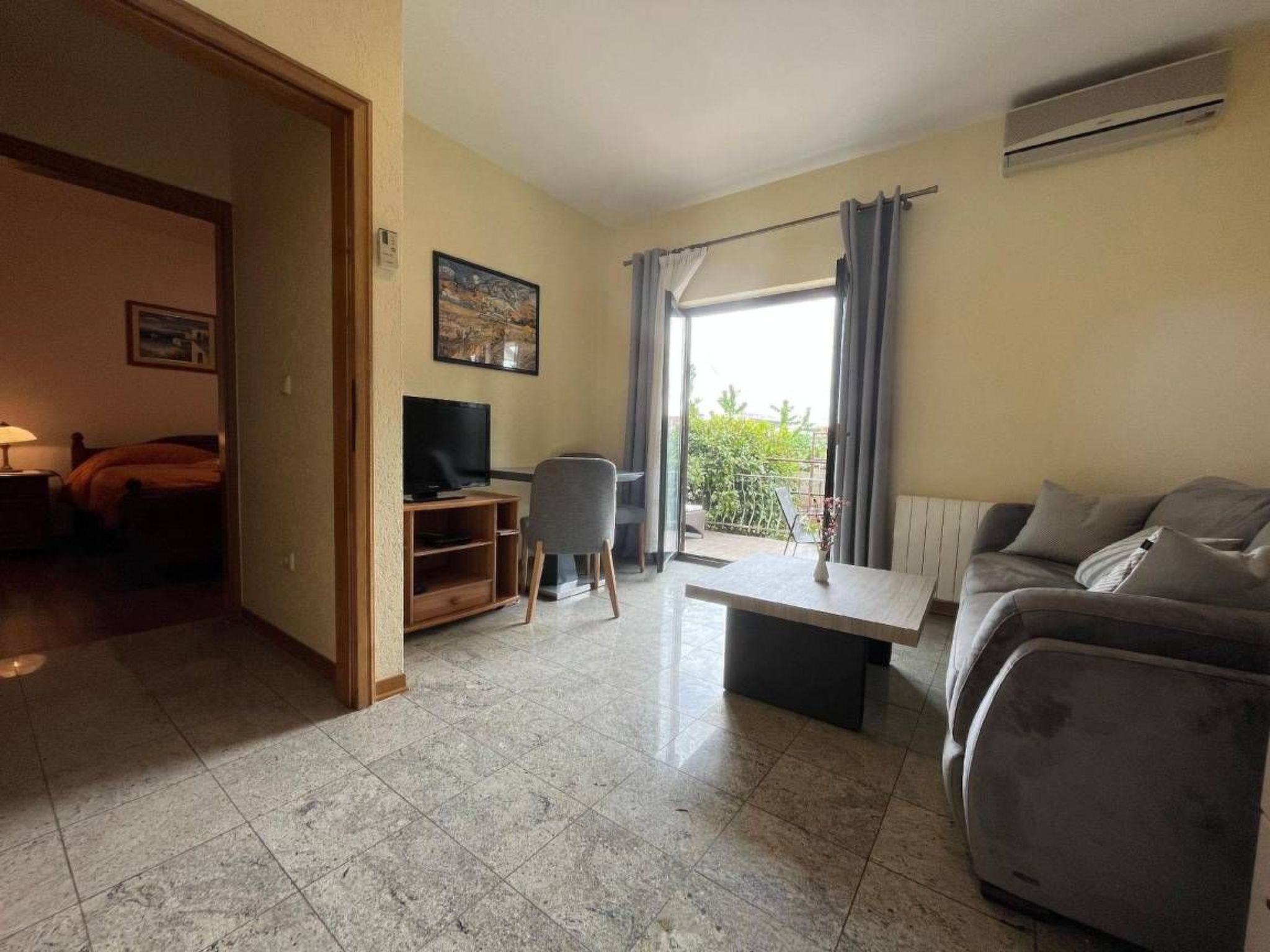 Sonne 1 Rovinj-Binnen