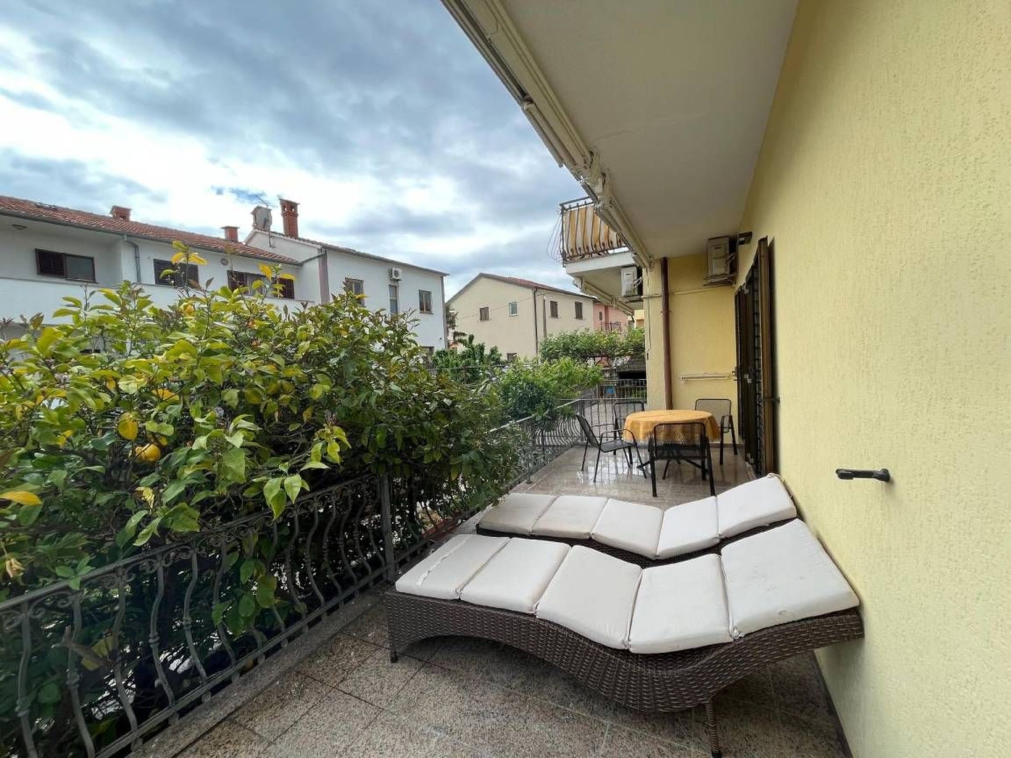 Sonne 1 Rovinj-Binnen