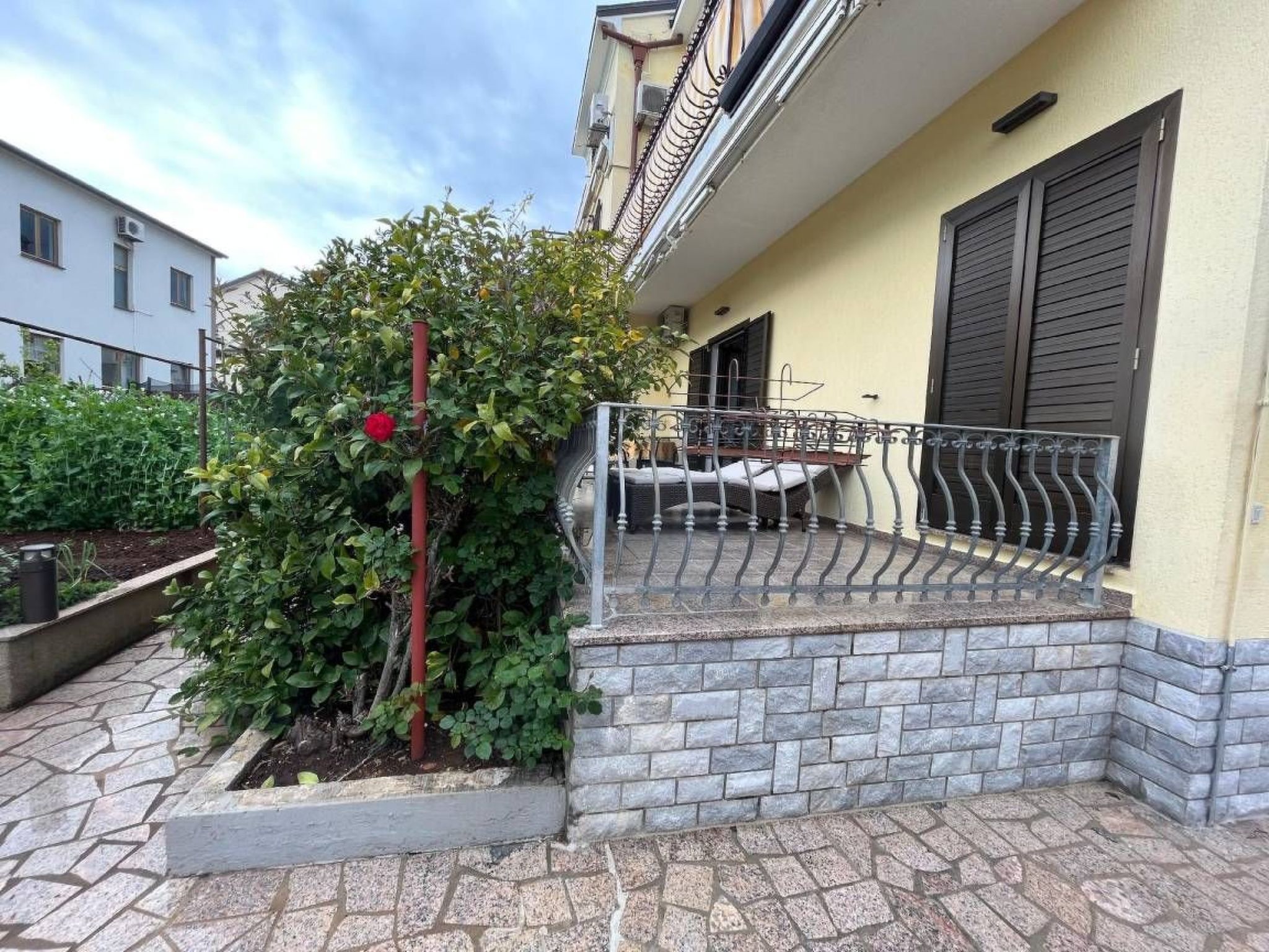 Sonne 1 Rovinj-Binnen