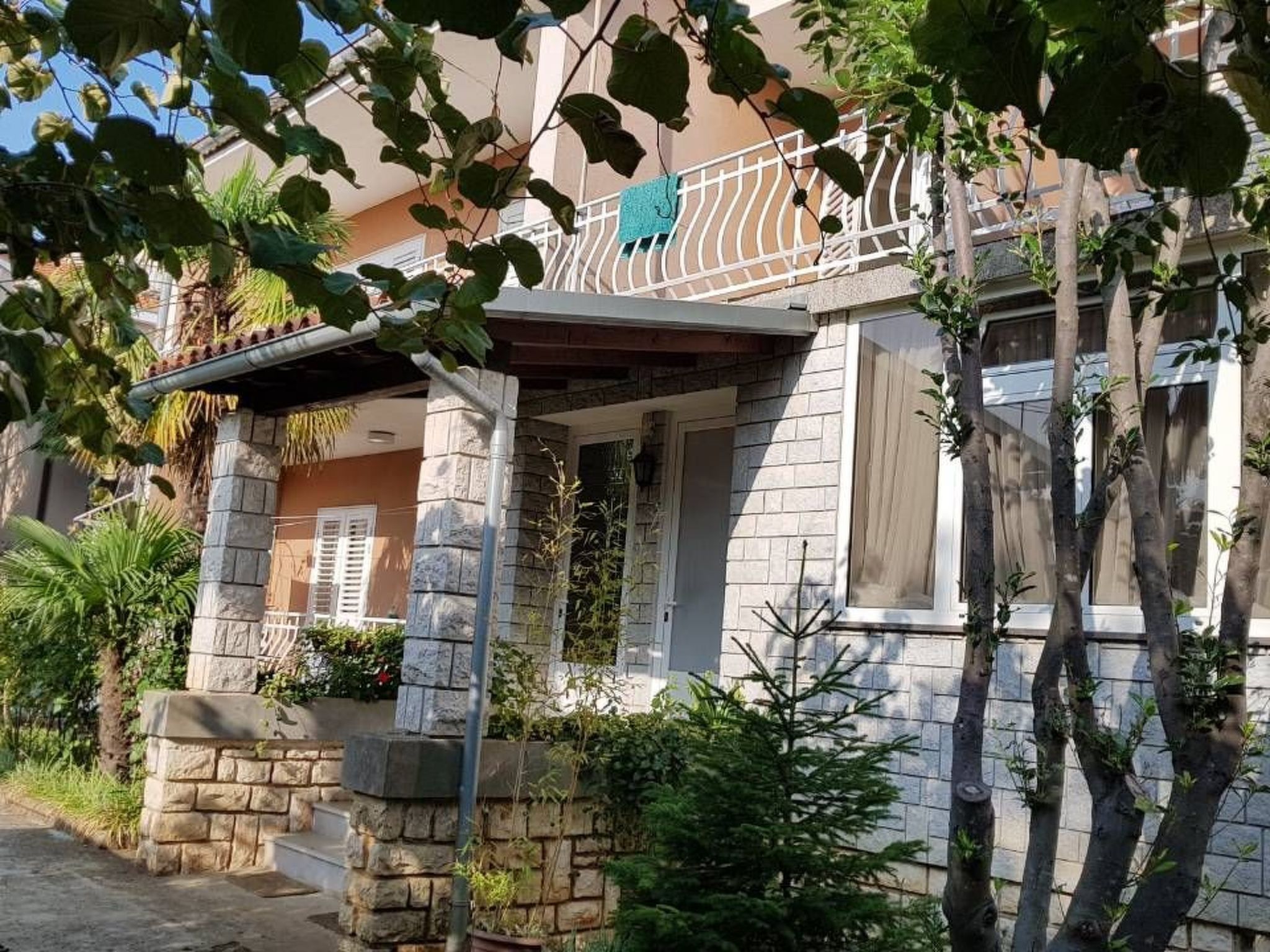 Wohnung 'Ivaana' mit Privatparkplatz-Drinnen