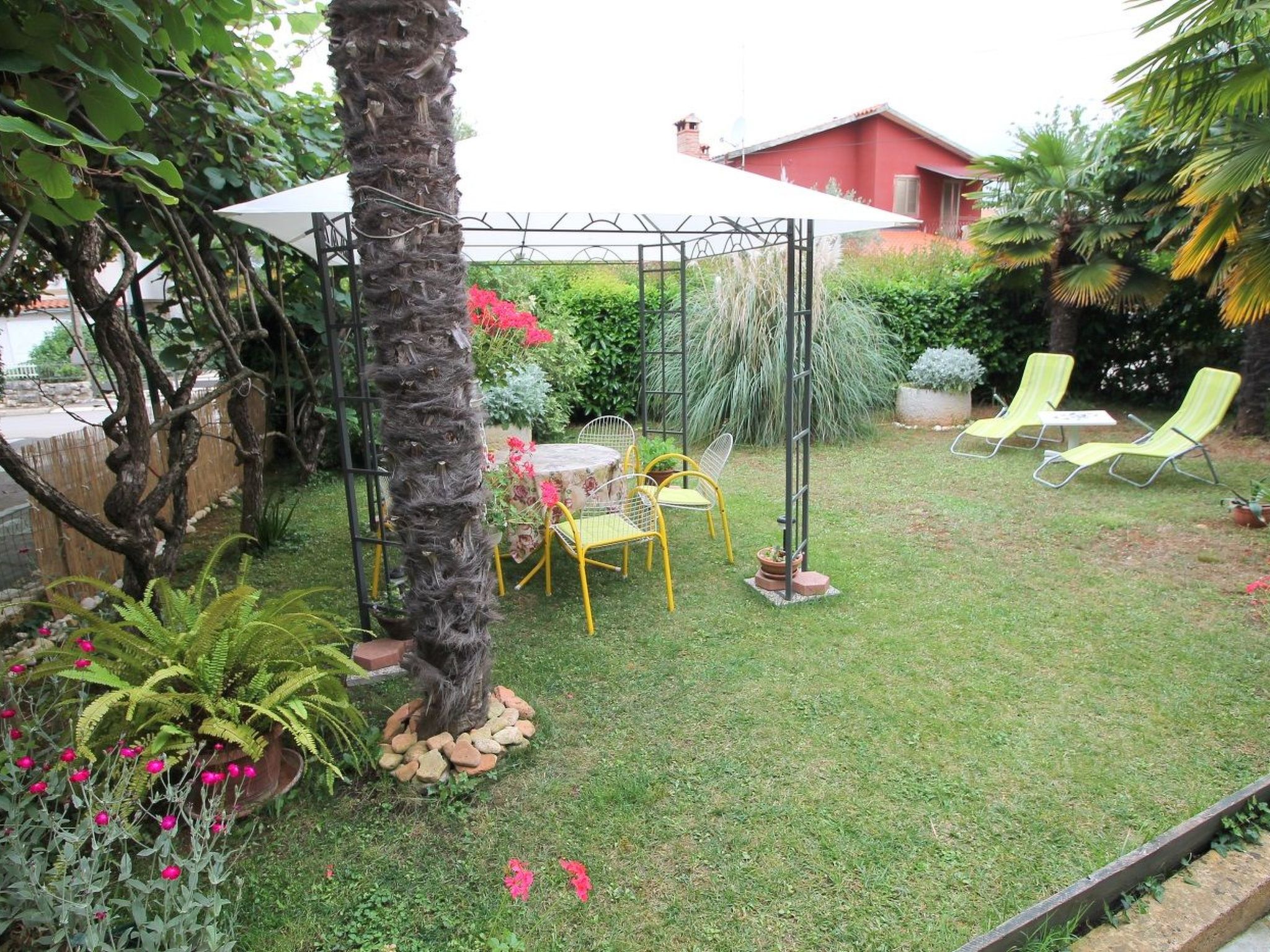 Wohnung 'Ivaana' mit Privatparkplatz-Drinnen