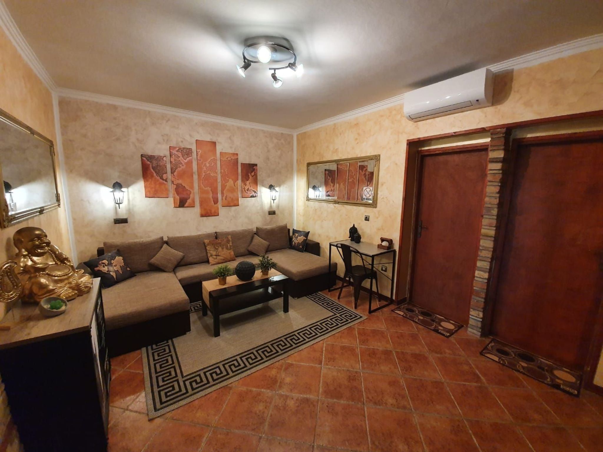 Wohnung 'Ivaana' mit Privatparkplatz-Drinnen