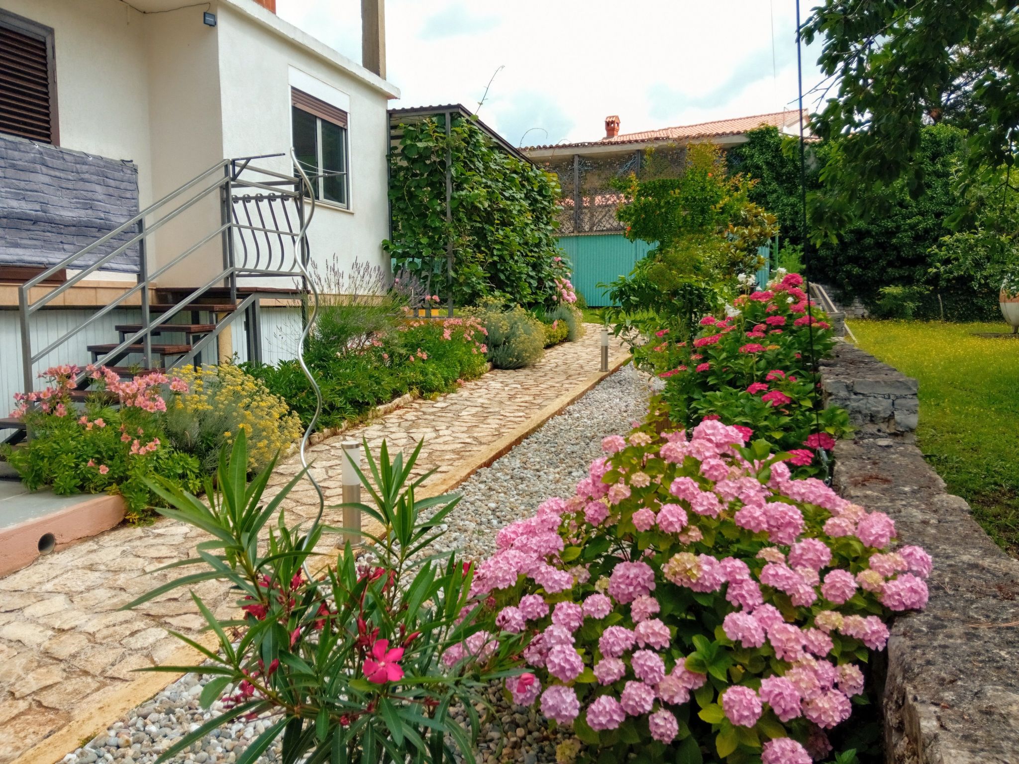 Anwesen "Krasno" mit Terrasse-Binnen